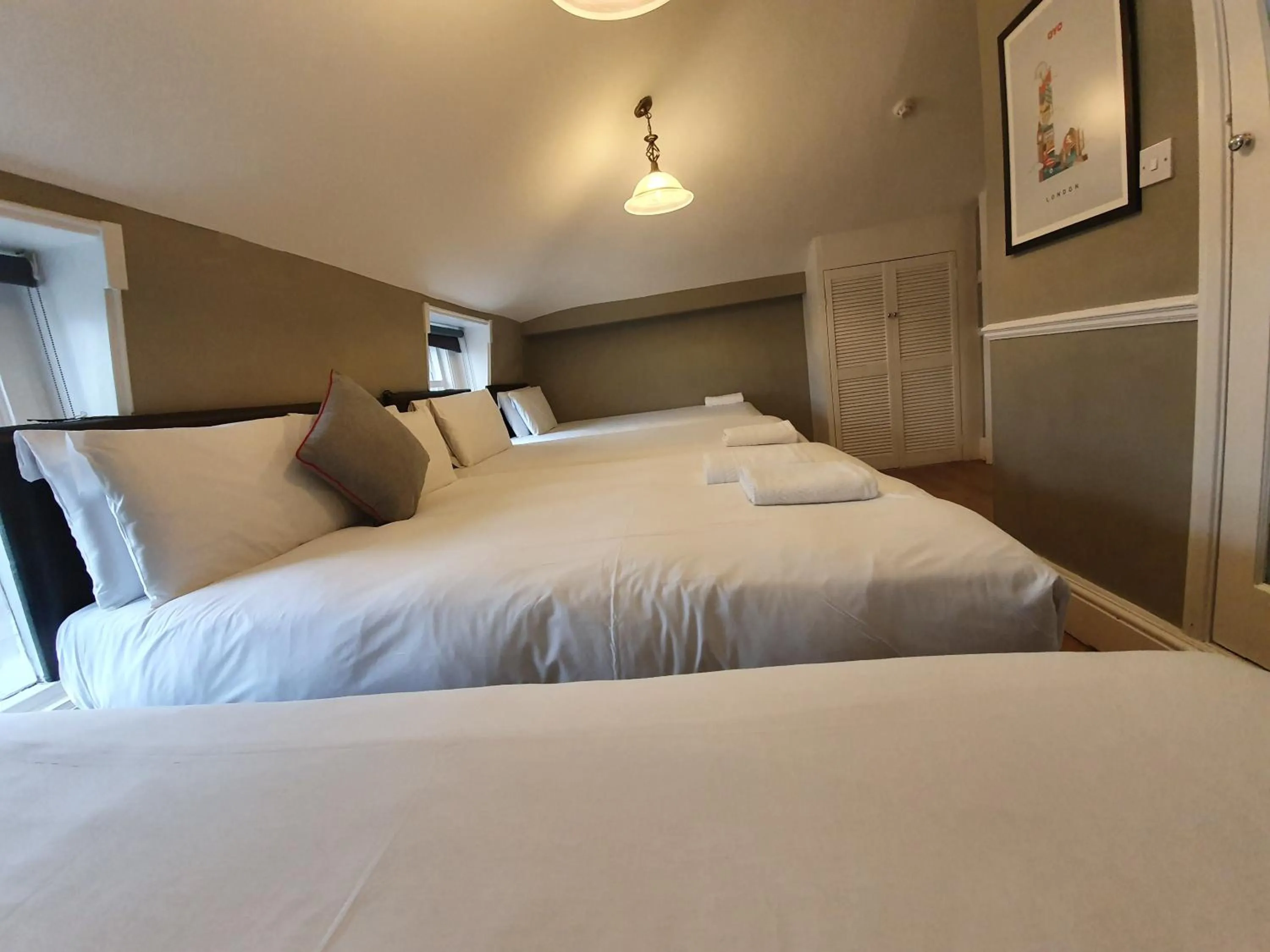 Bedroom in Belgravia Rooms Hotel