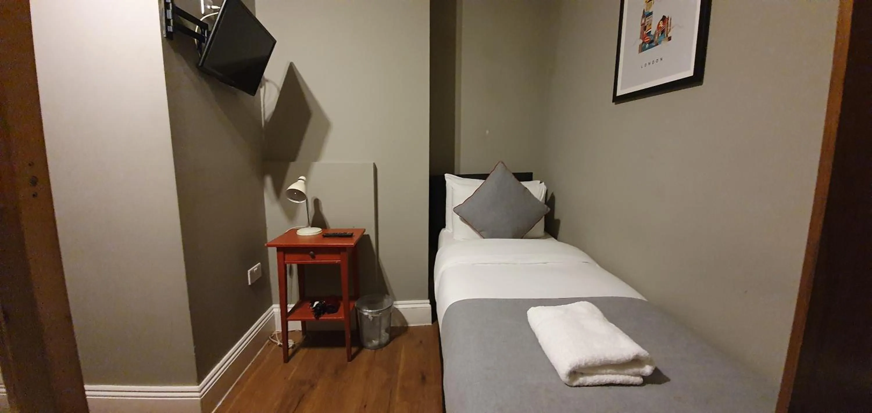 Bedroom in Belgravia Rooms Hotel