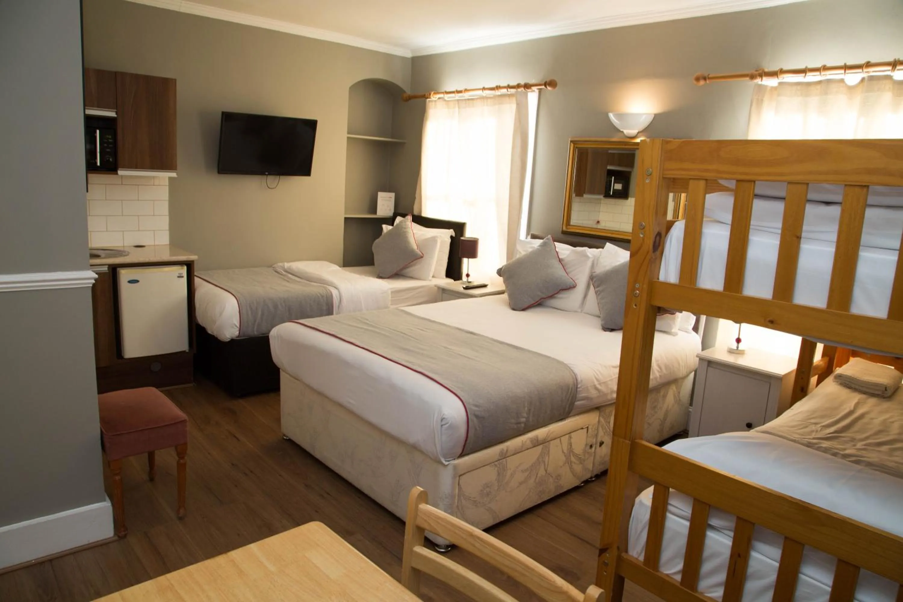 Bedroom in Belgravia Rooms Hotel