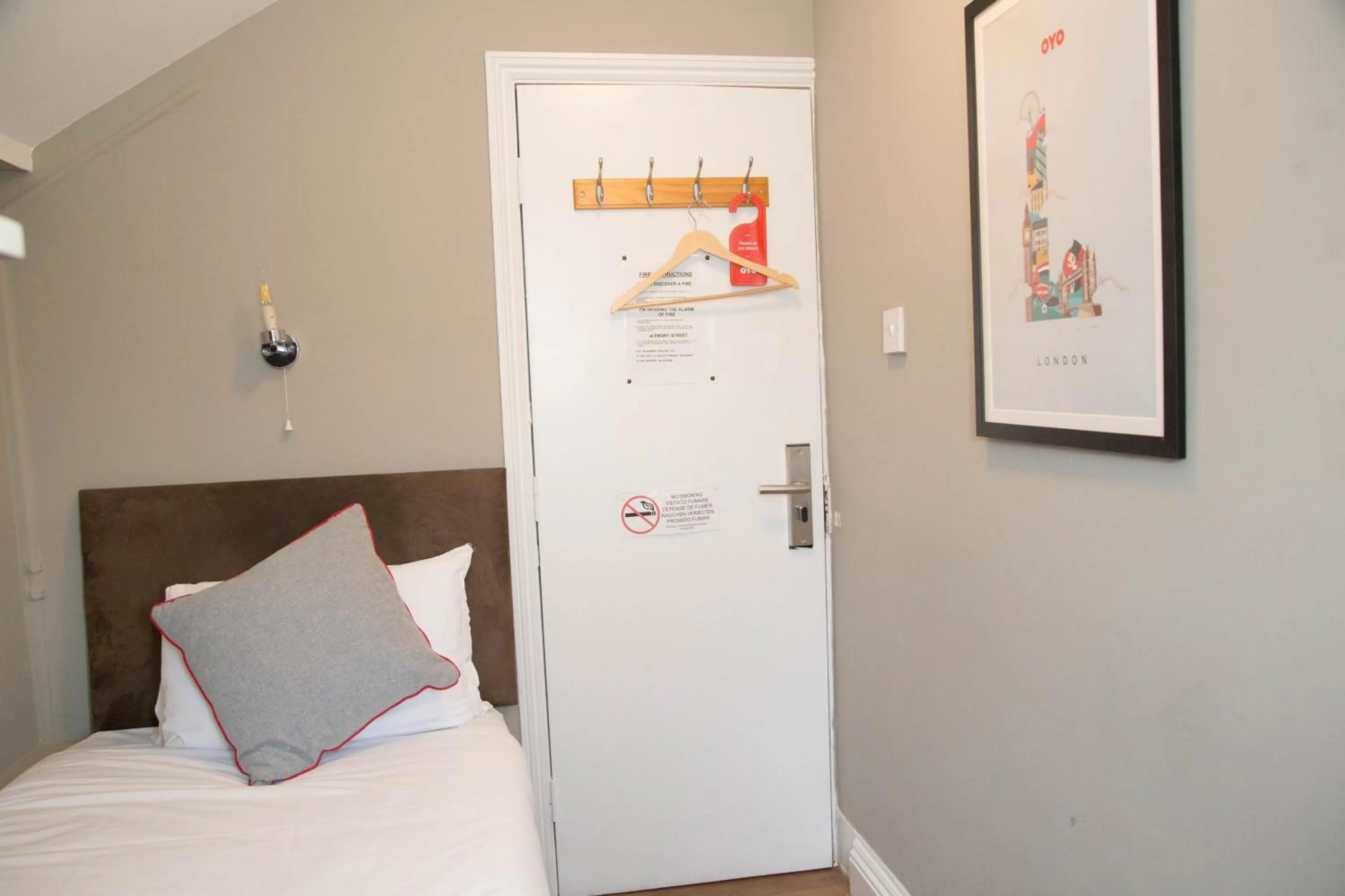 Bedroom in Belgravia Rooms Hotel