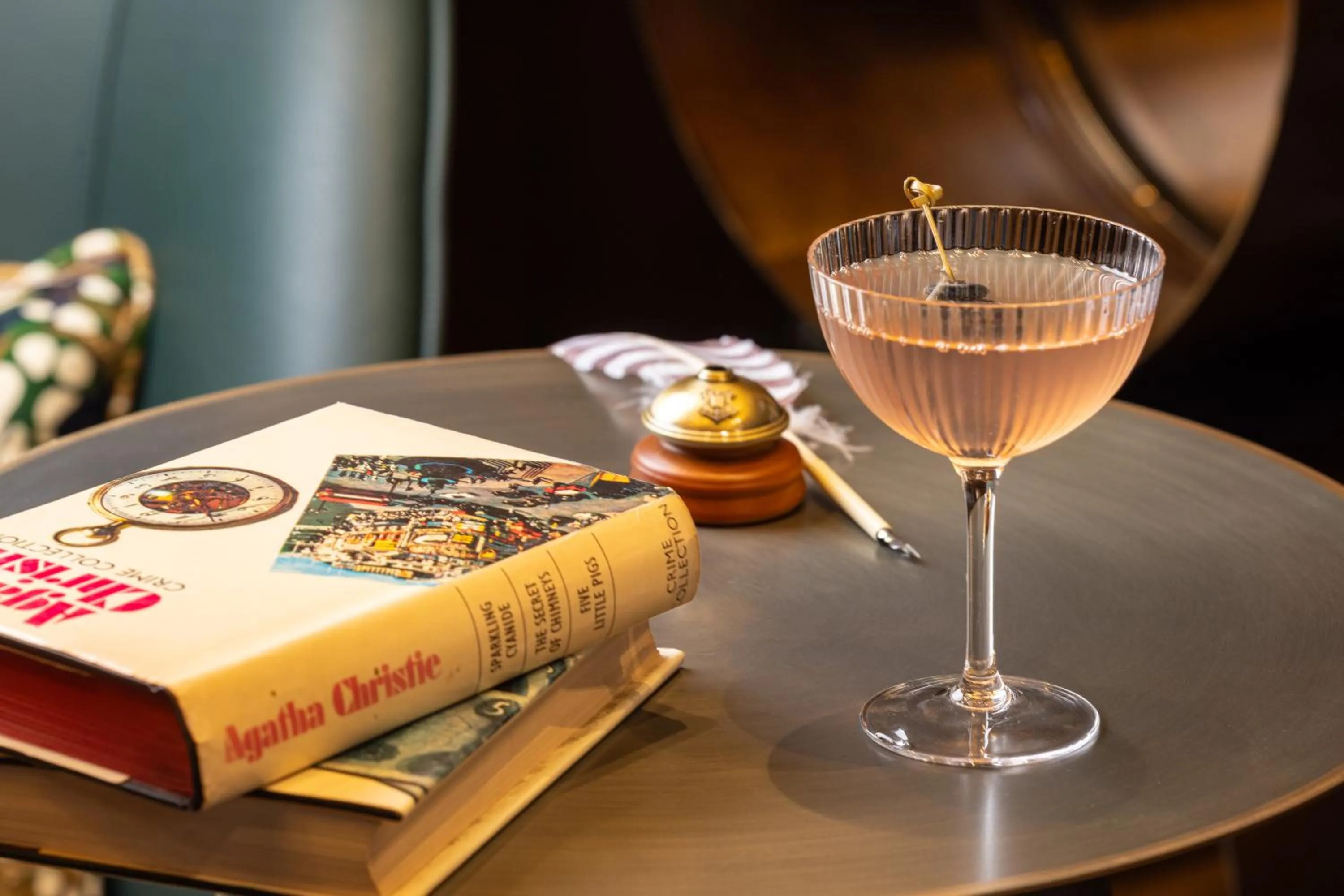 Food and drinks in The Kensington Hideaway