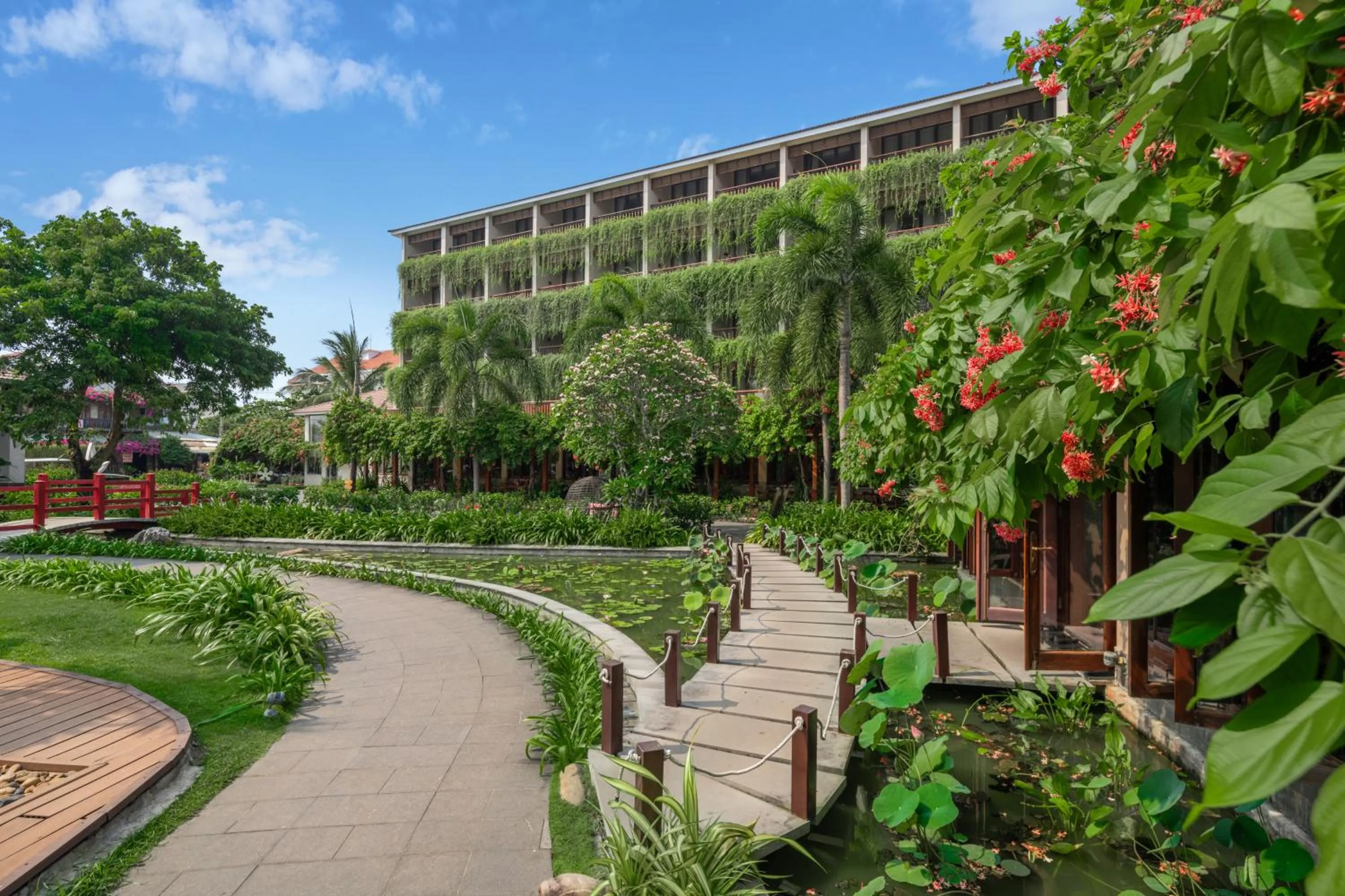 Property building in Silk Sense Hoi An River Resort - Green Luxury Escape