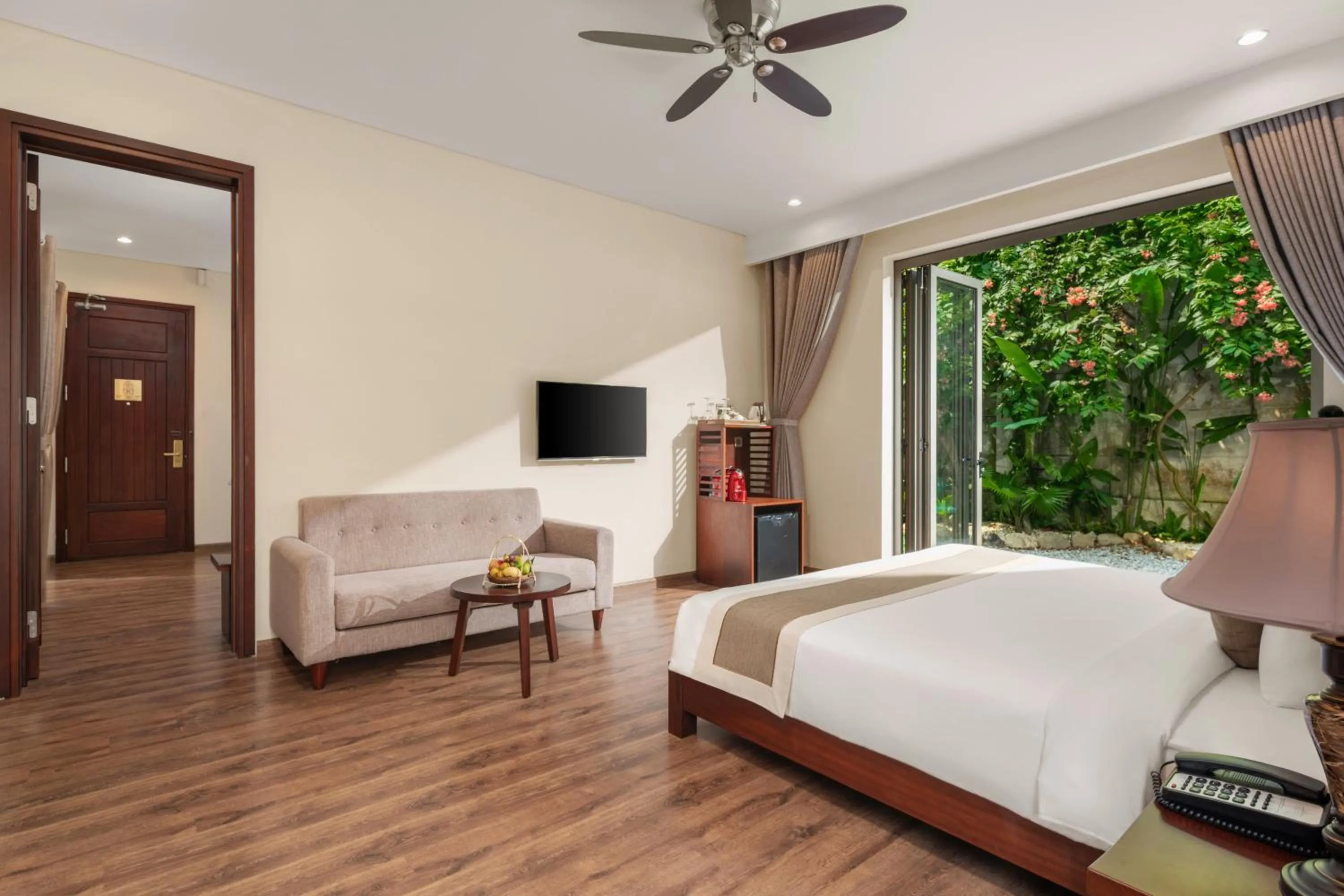 Bedroom, Bed in Silk Sense Hoi An River Resort - Green Luxury Escape