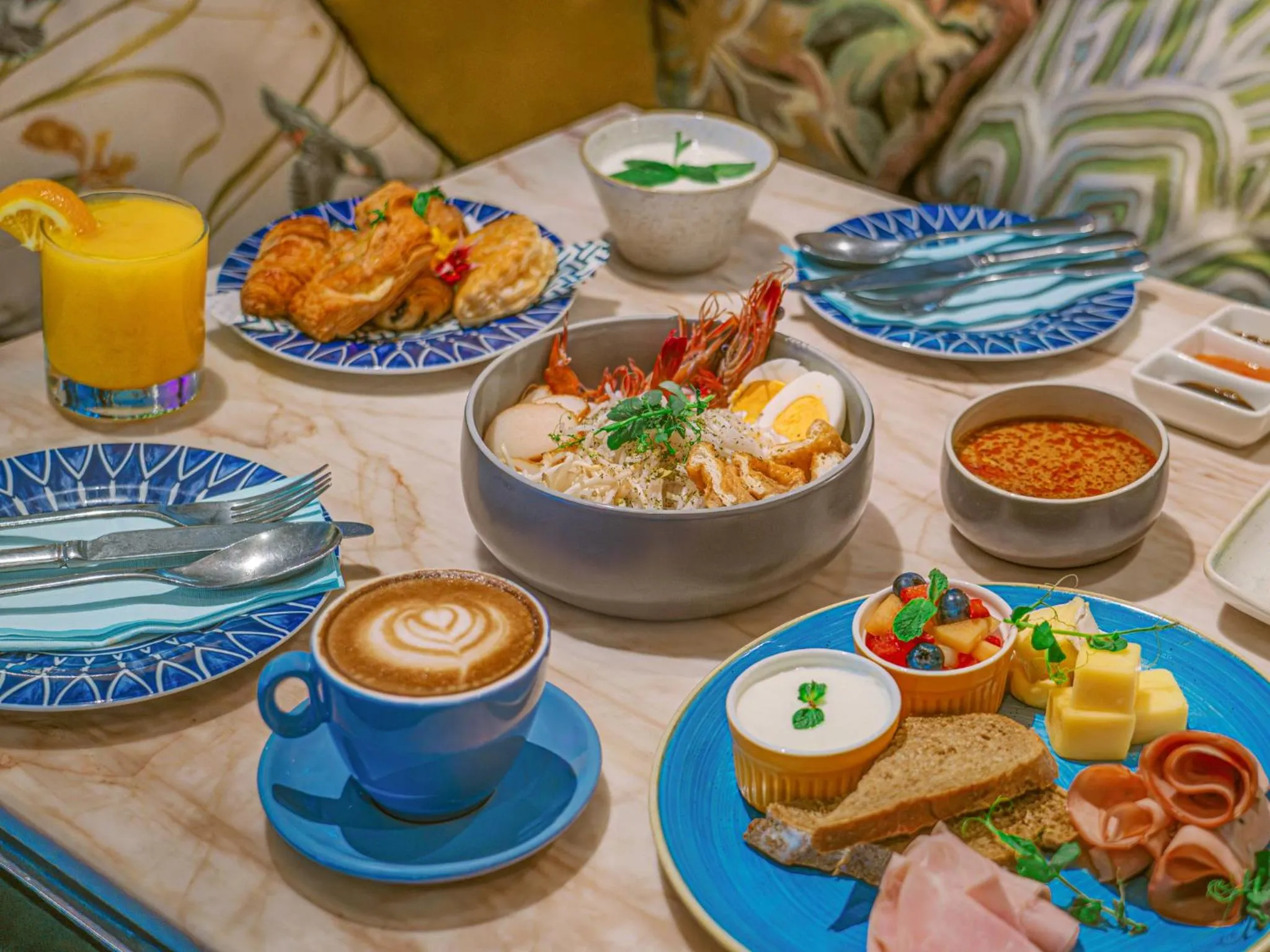 Buffet breakfast in InterContinental Singapore Robertson Quay by IHG