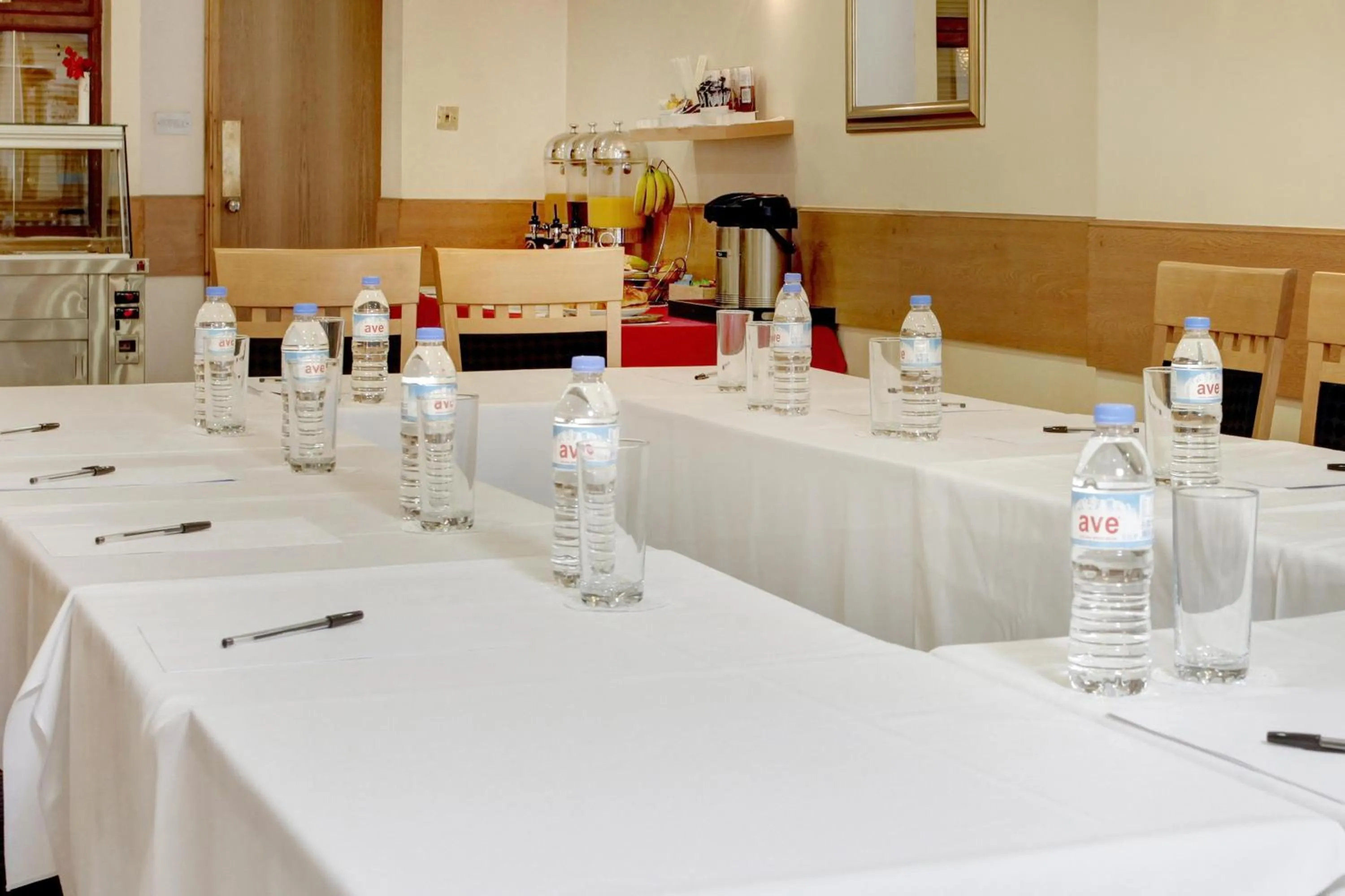 Meeting/conference room in Best Western London Ilford Hotel