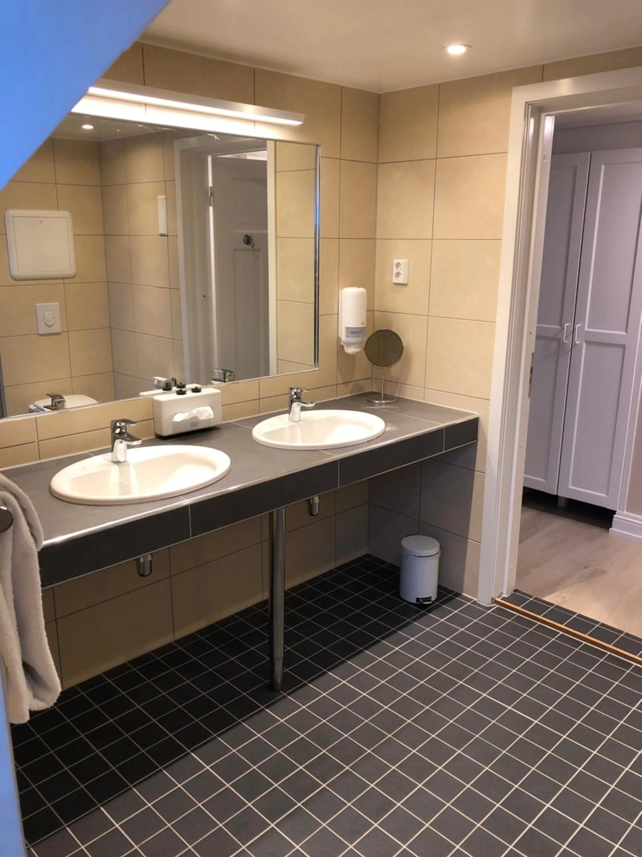 Toilet in Best Western Plus Hotel Bakeriet