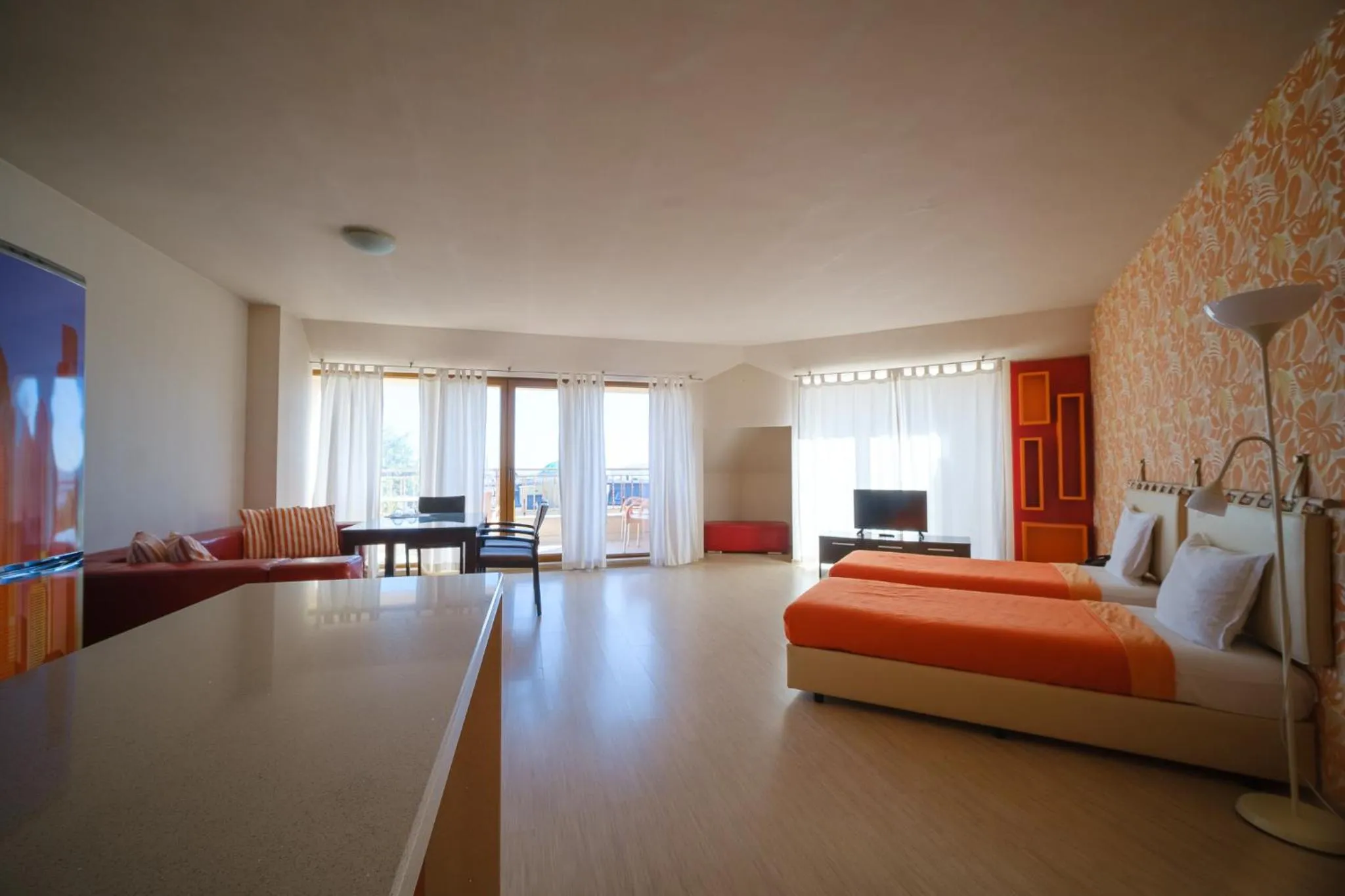 Coffee/tea facilities, Bed in Family hotel Classic