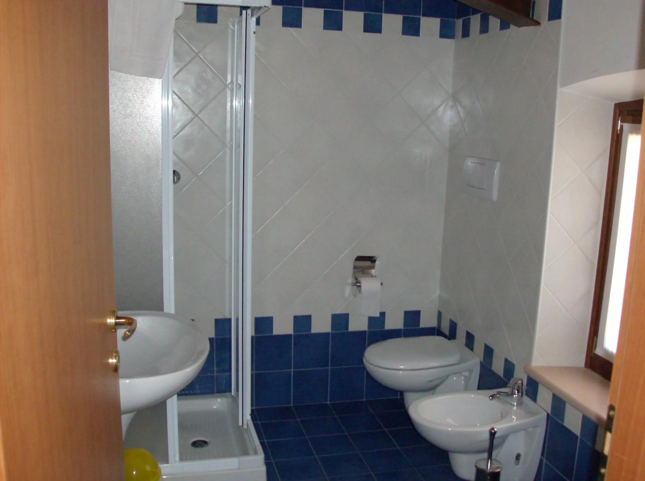 Shower in Agriturismo La Palazzina