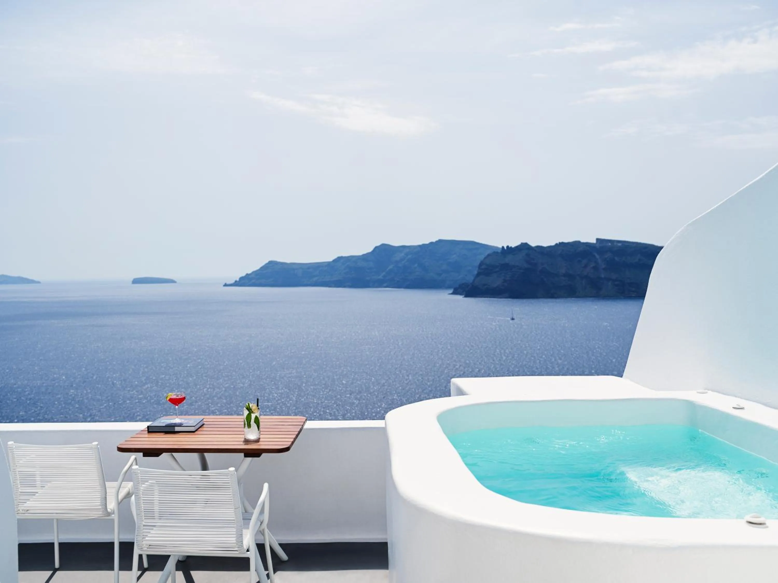 Hot Tub in Katikies Santorini - The Leading Hotels Of The World