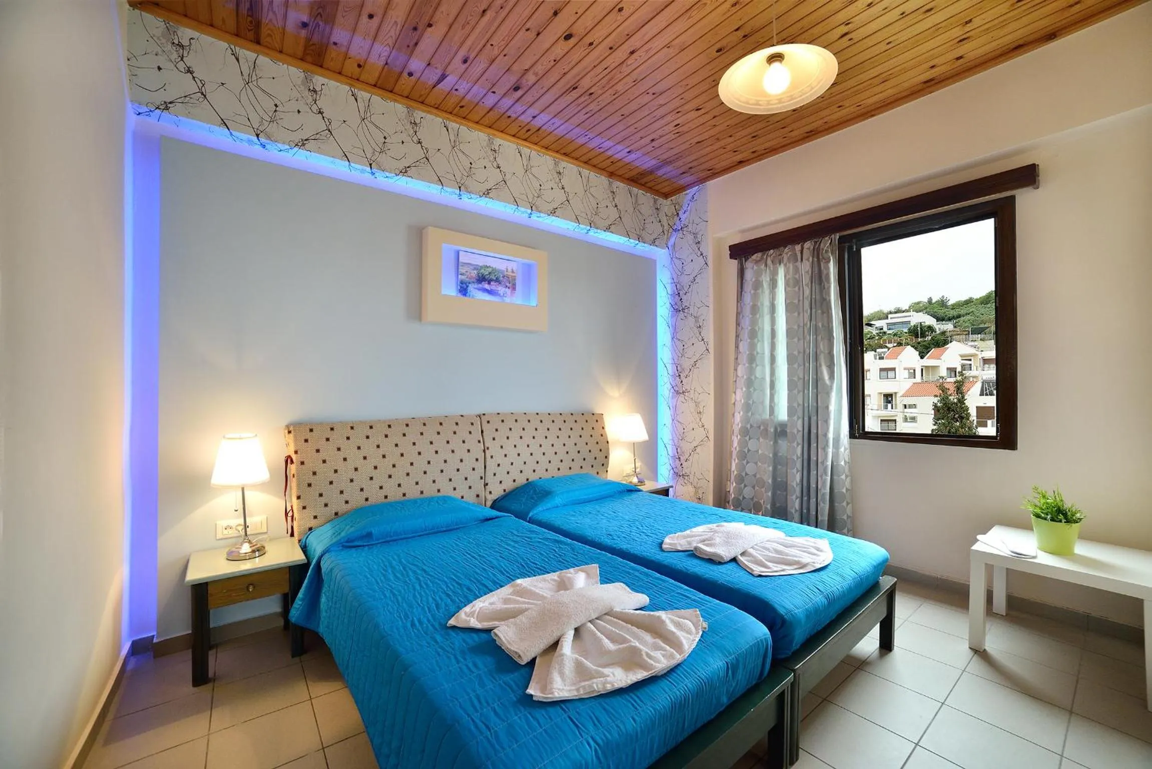 Bed in Mythos- Platanias- Hotel -Apts