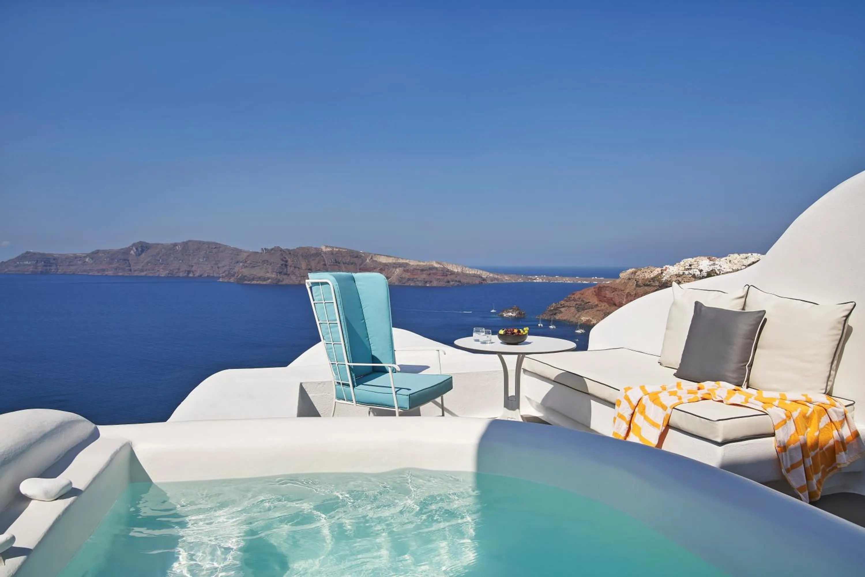 Patio in Katikies Kirini Santorini - The Leading Hotels Of The World
