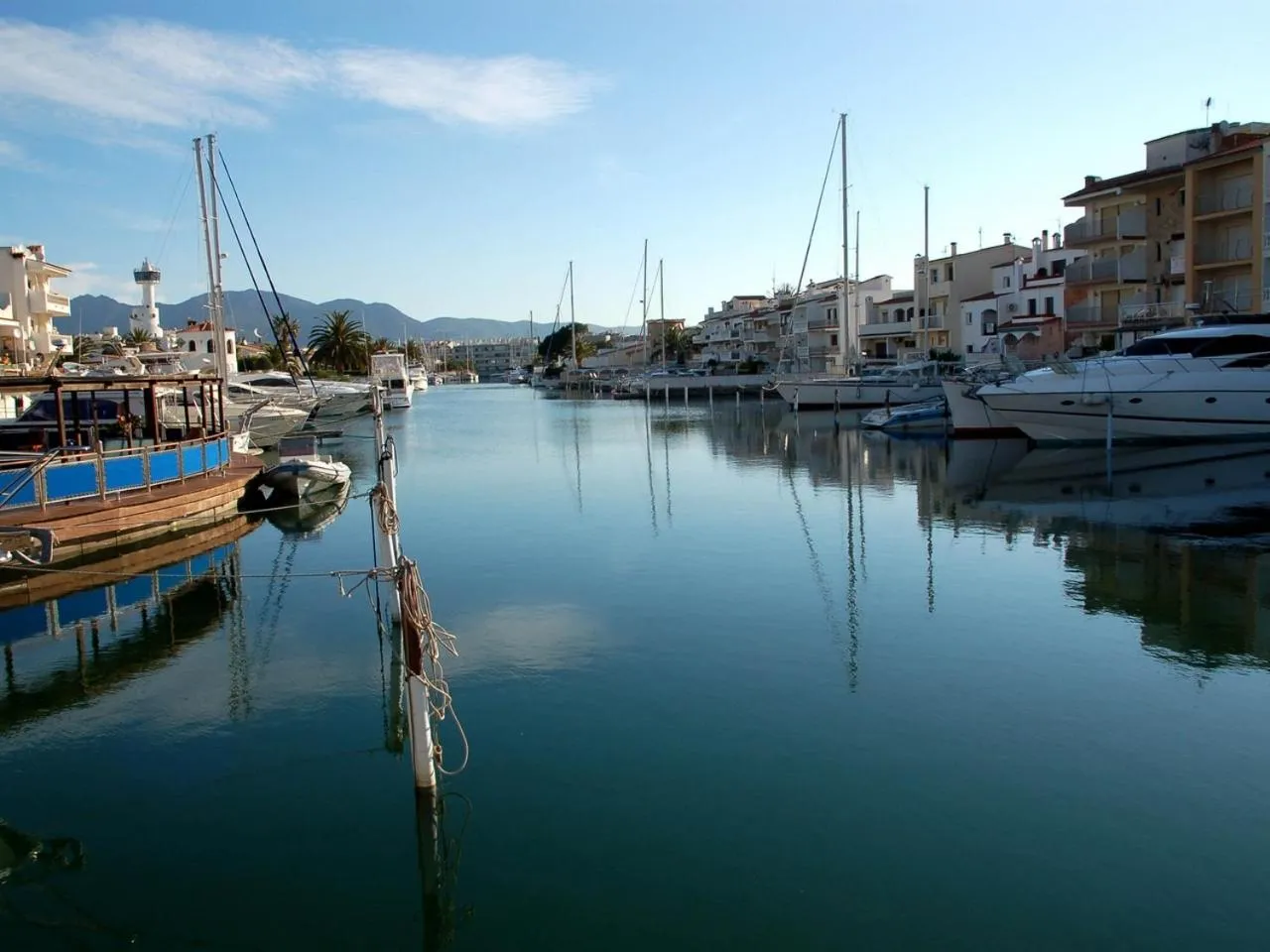 Area and facilities in Pierre & Vacances Empuriabrava Marina