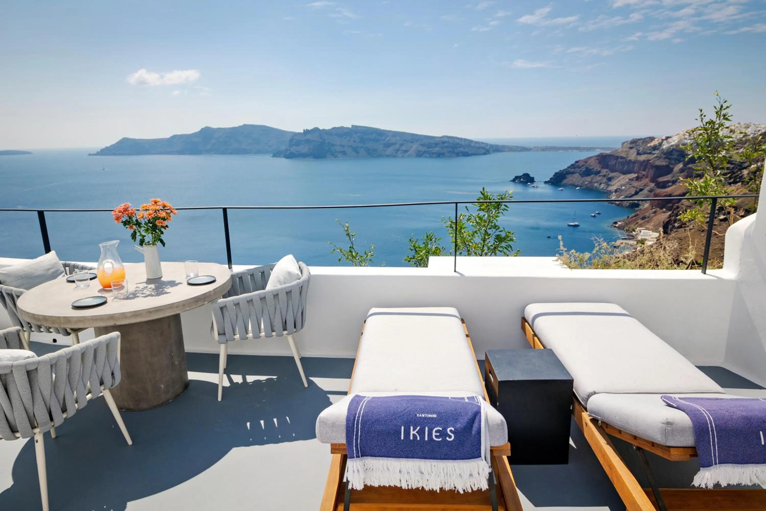 Day in IKIES Santorini