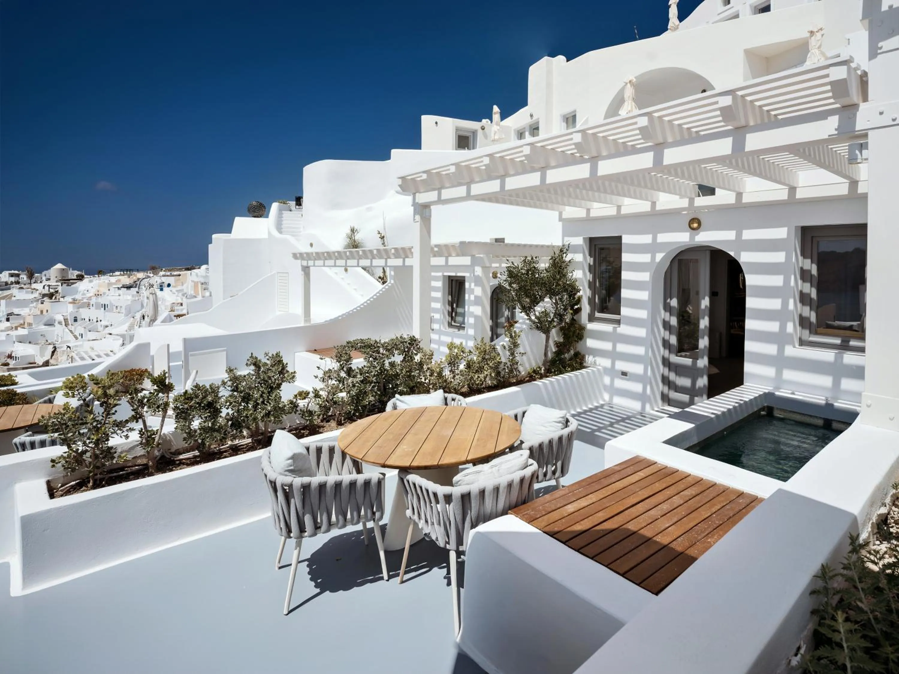 Day in IKIES Santorini