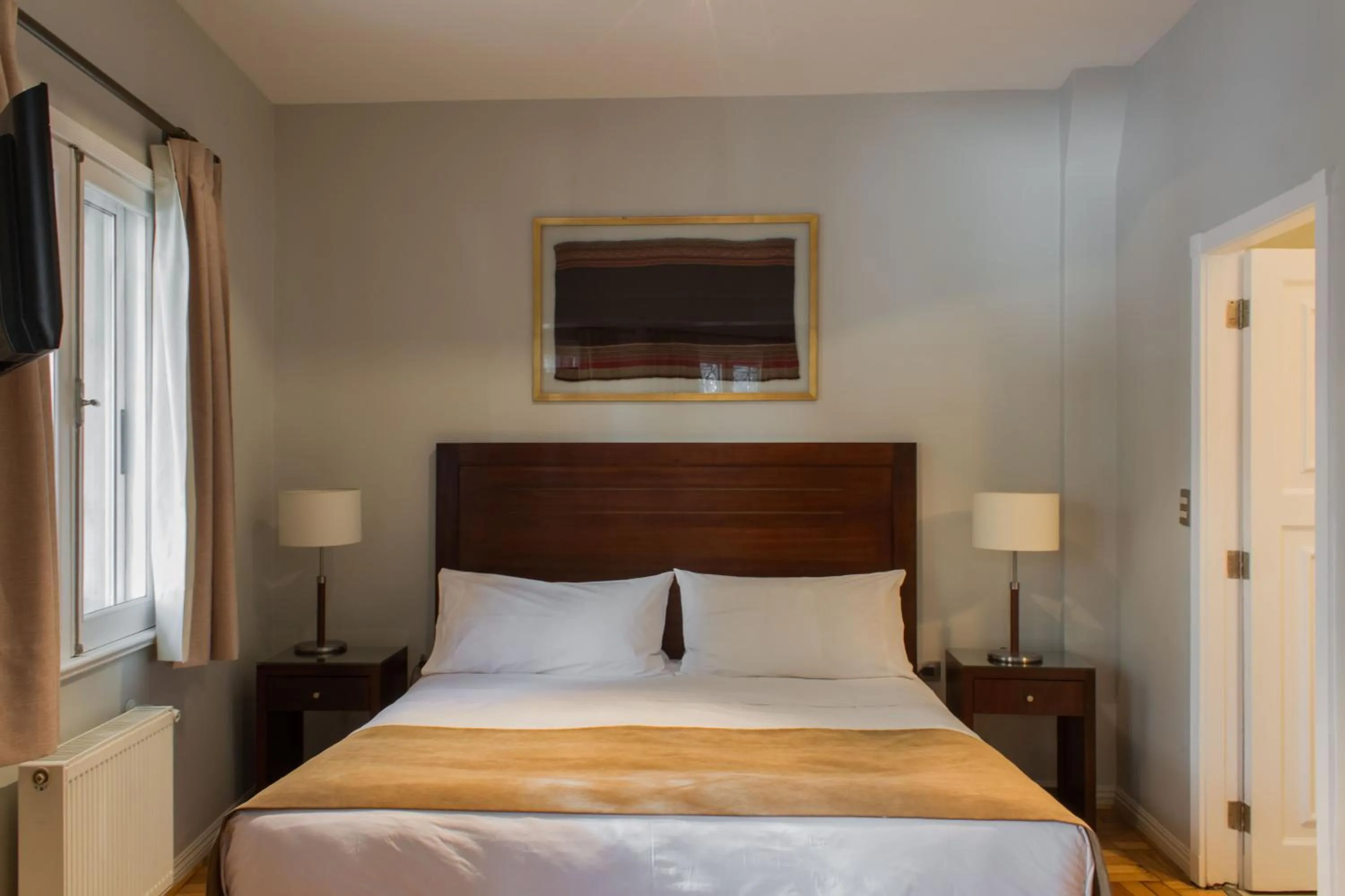 Bedroom, Bed in Lastarria Aparts