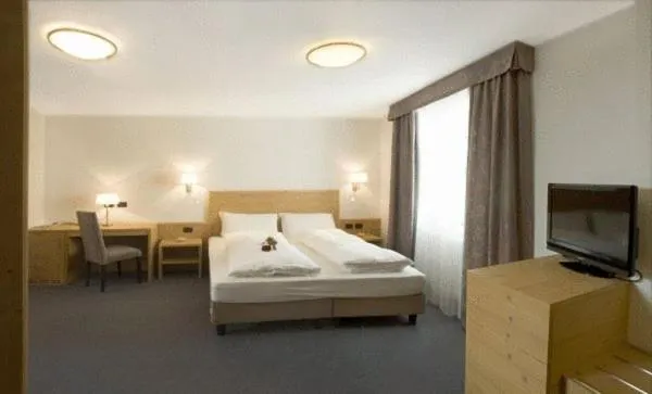 Photo of the whole room, Bed in Ciasa Alpina Relax Hotel