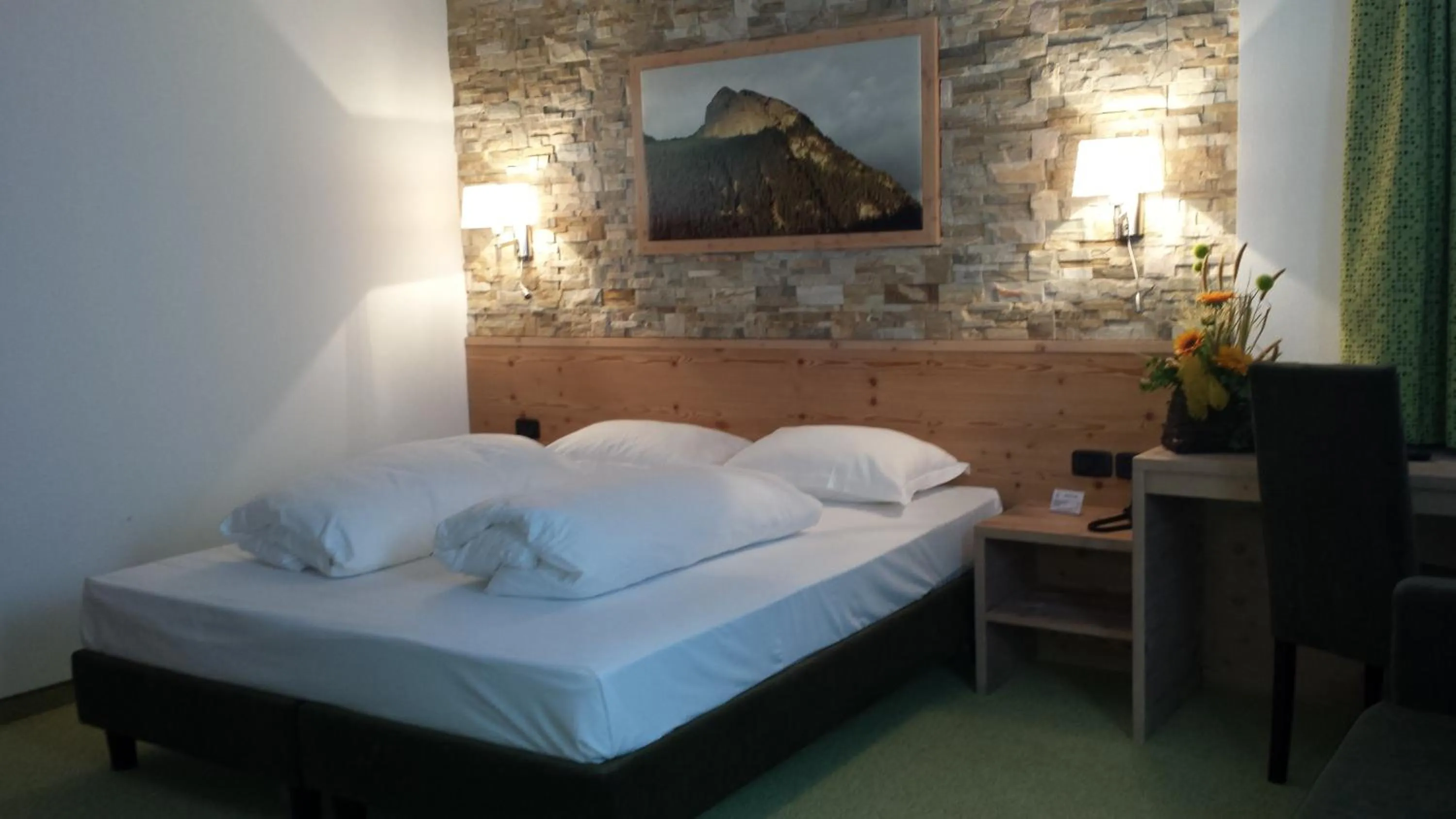 Bed in Ciasa Alpina Relax Hotel