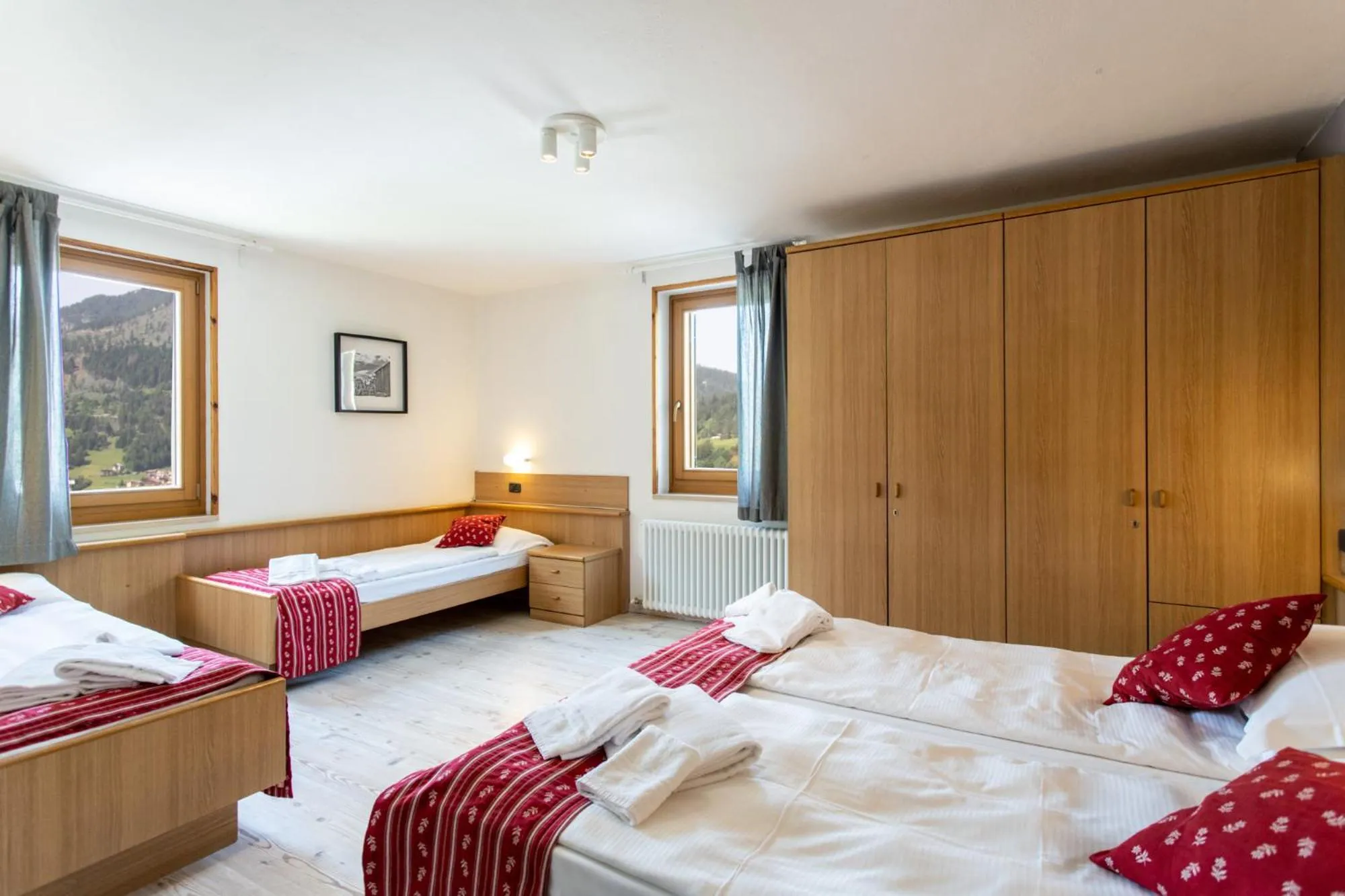 Bed in Ciasa Alpina Relax Hotel