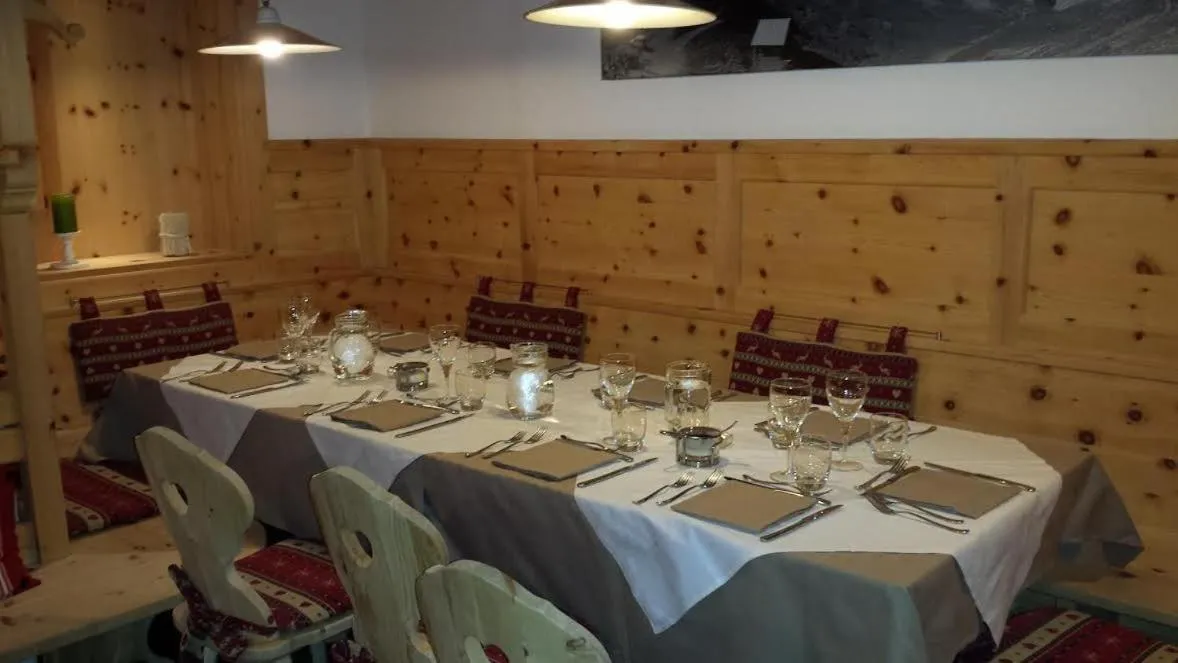 Restaurant/places to eat in Ciasa Alpina Relax Hotel
