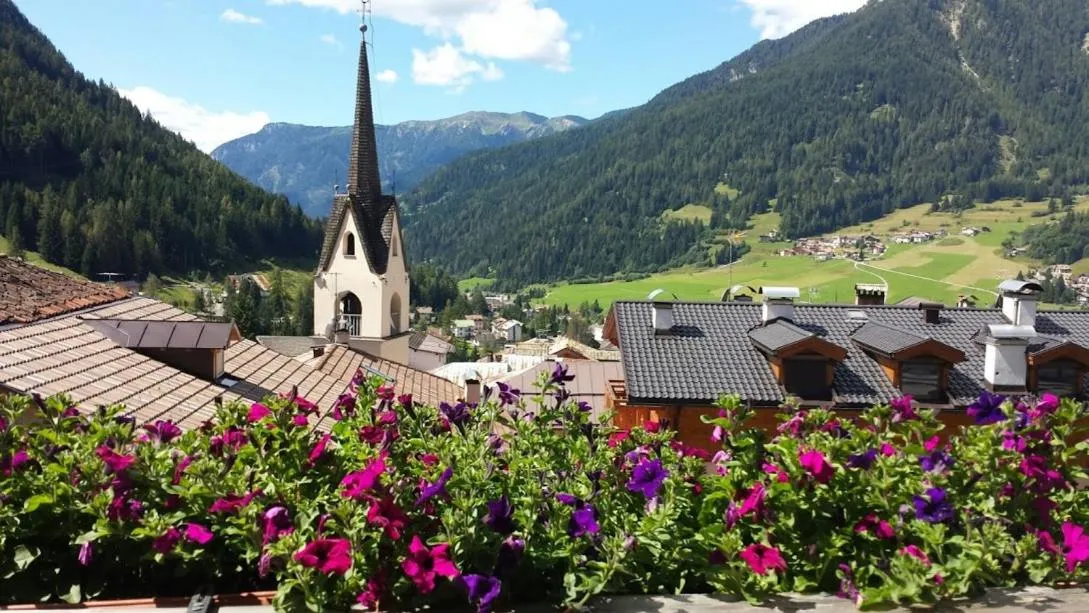 Ciasa Alpina Relax Hotel