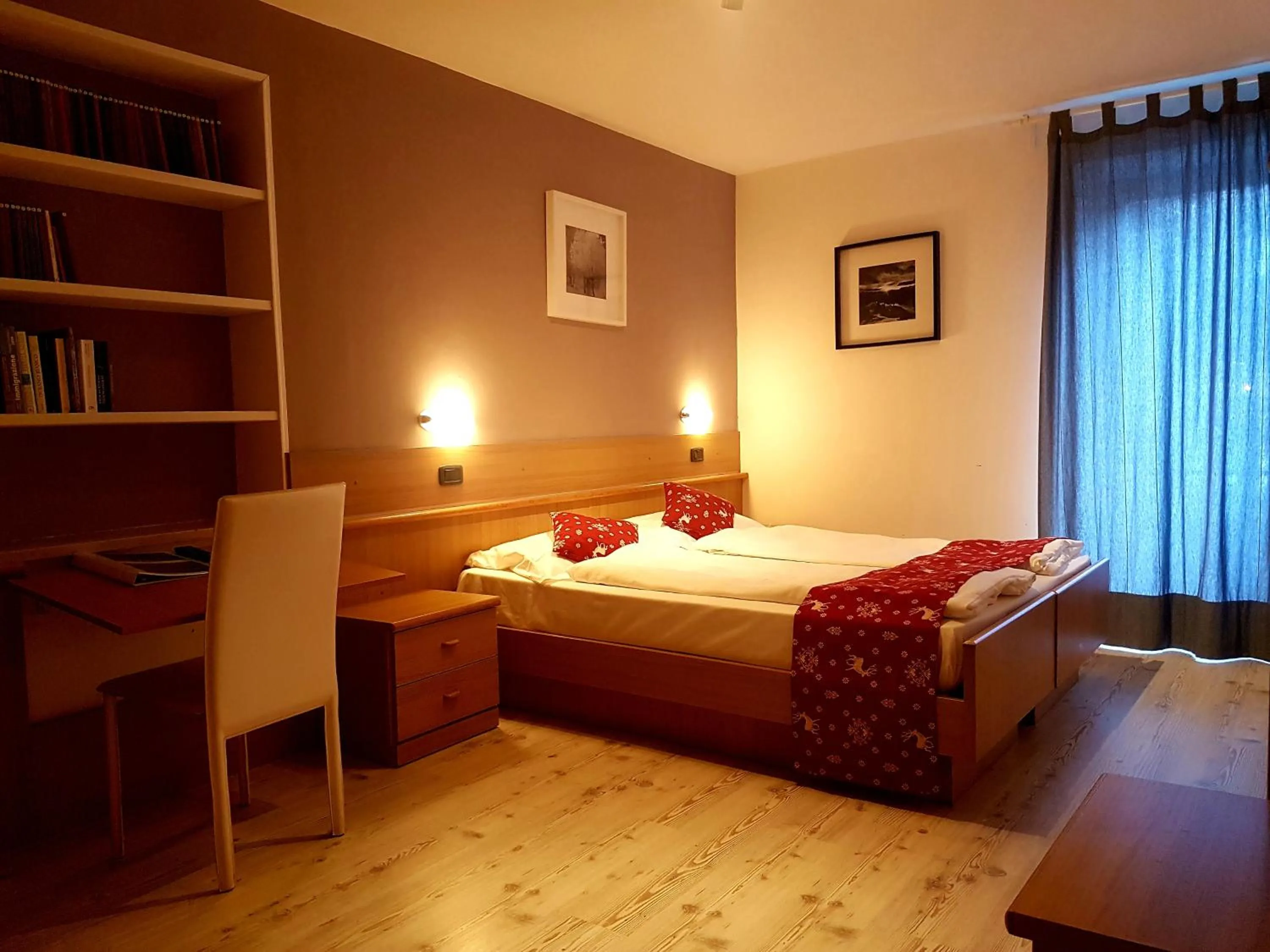 Bed in Ciasa Alpina Relax Hotel