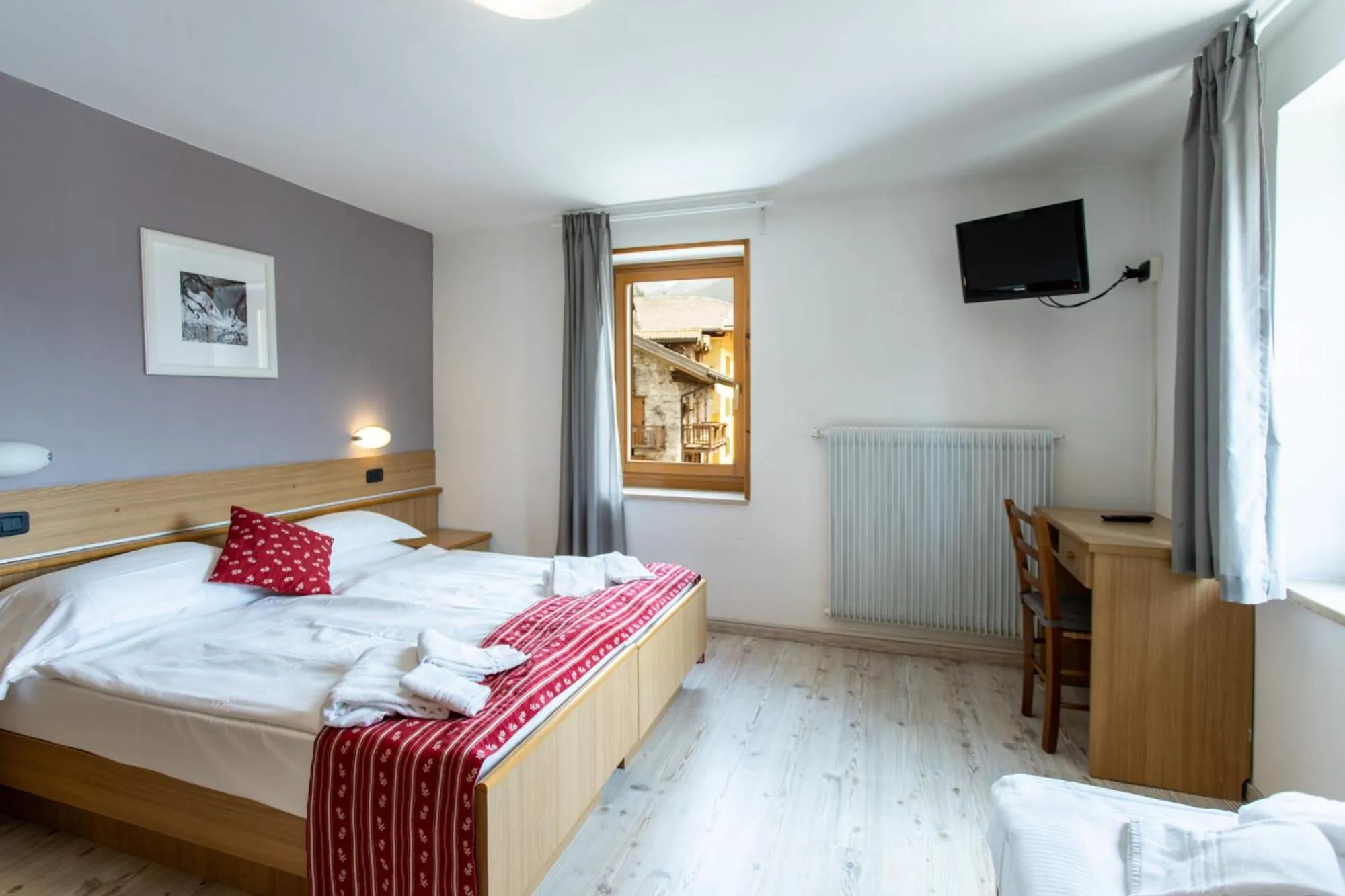 Bed in Ciasa Alpina Relax Hotel