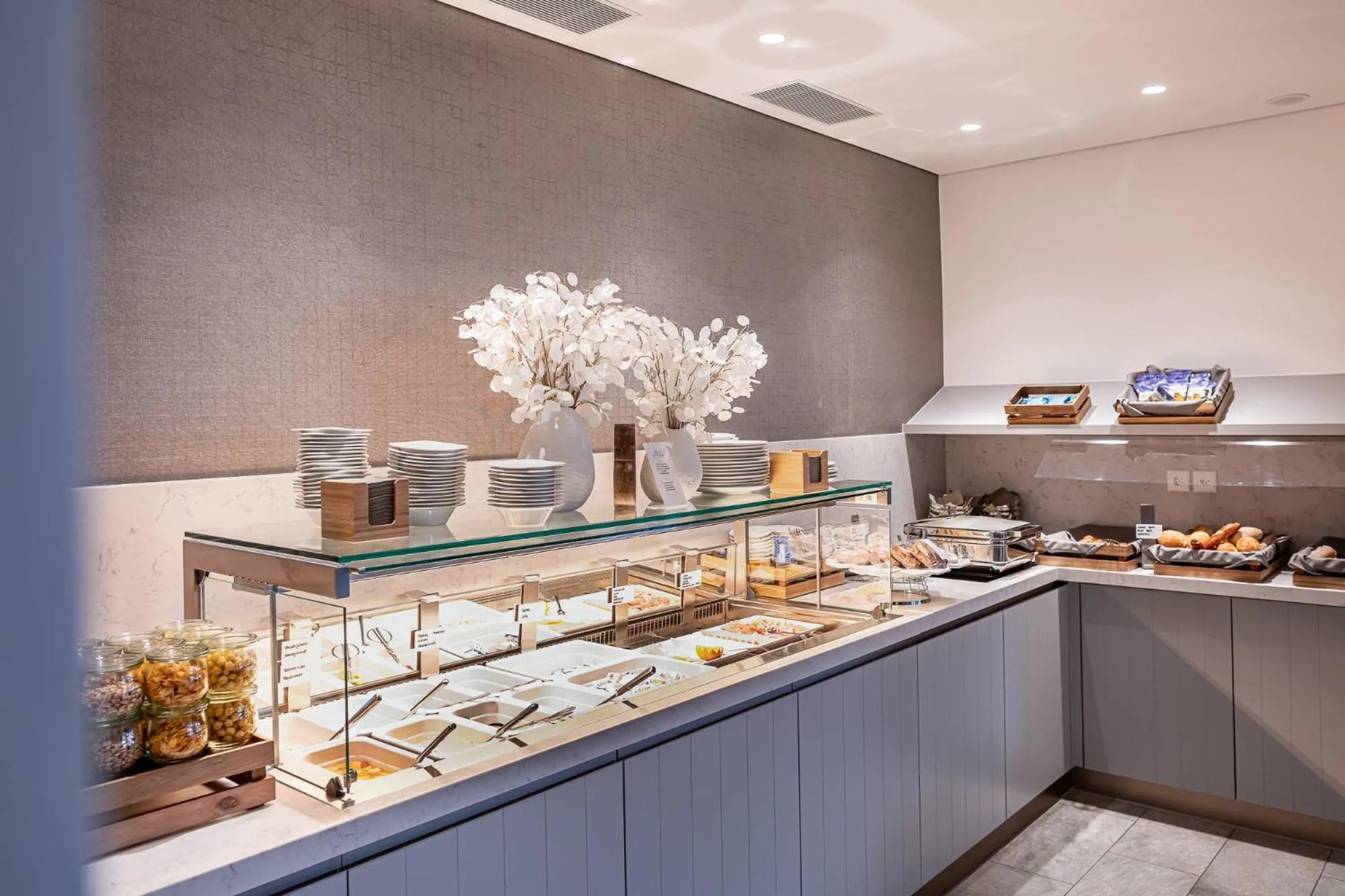 Buffet breakfast in Hotel Restaurant La Siala