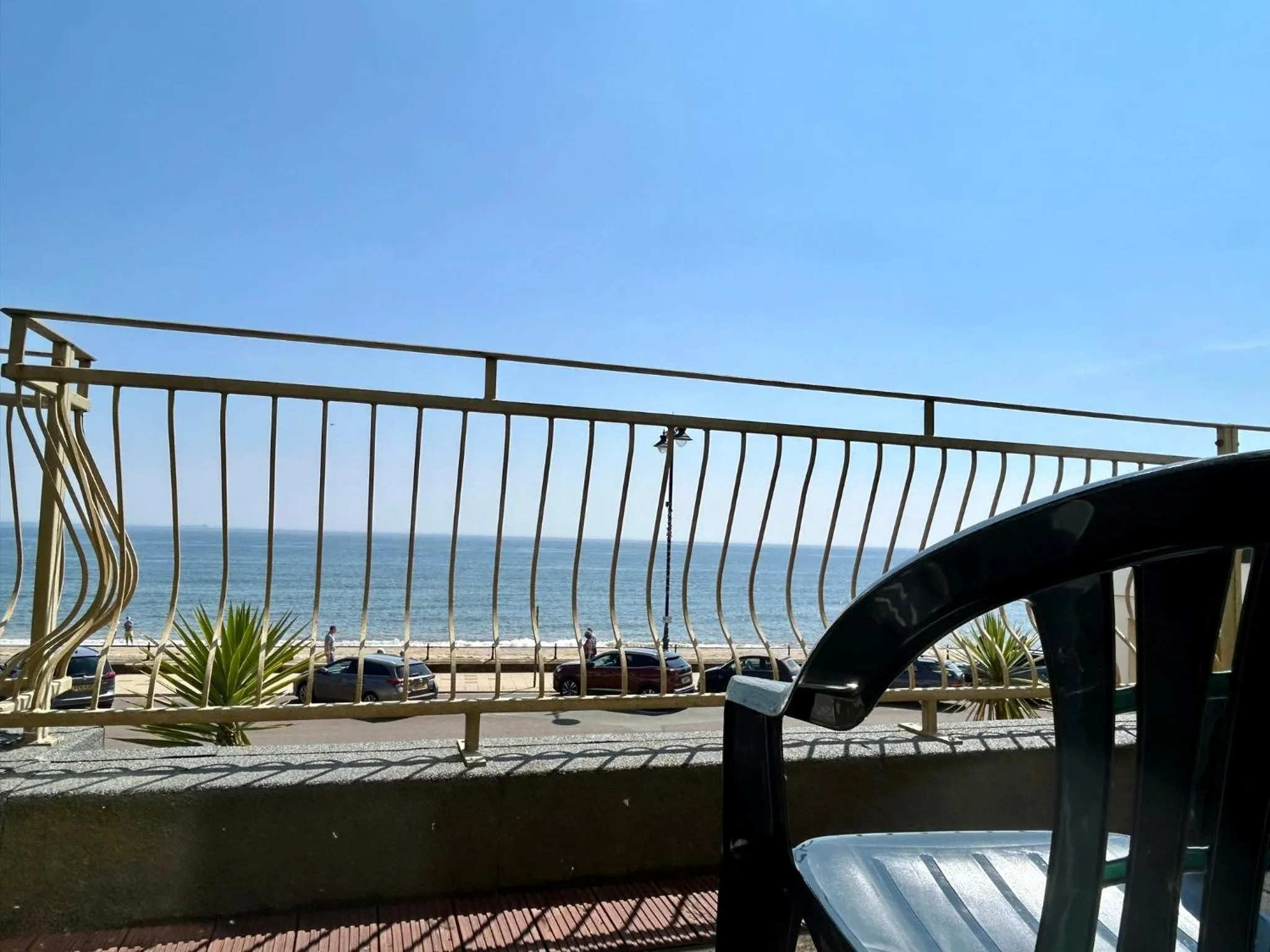 Day in Bay View - Seafront, Sandown, Isle of Wight