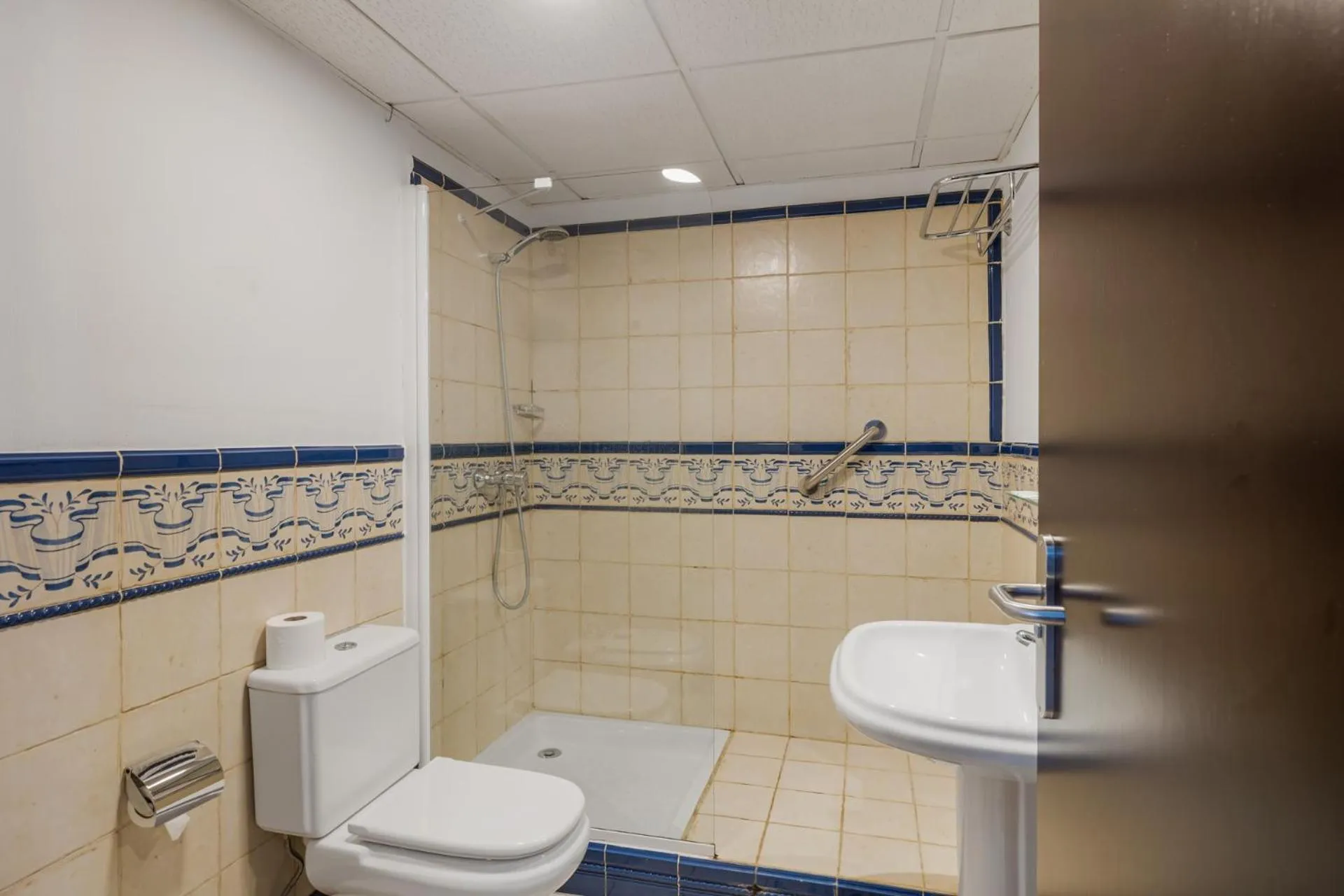 Bathroom in I AM La Posada Hotel and Apartment