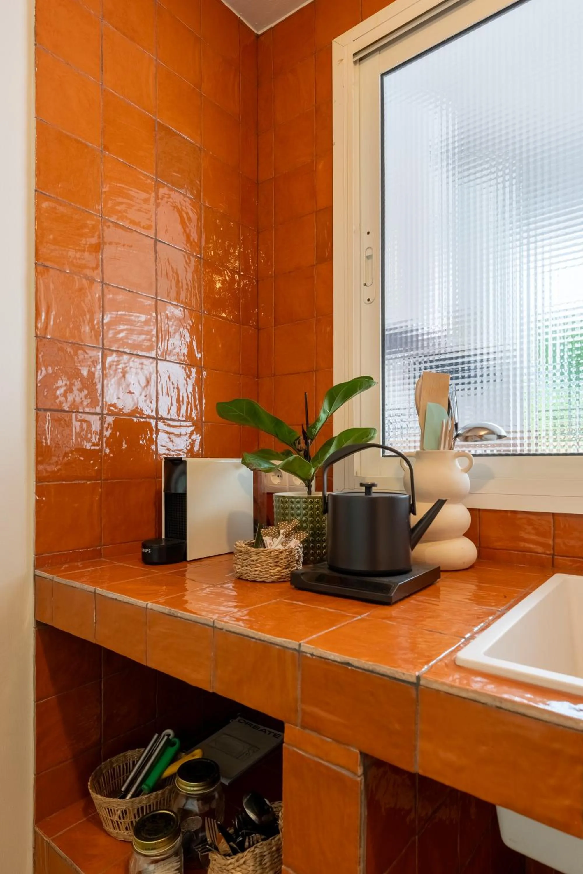 Kitchen or kitchenette in I AM La Posada Hotel and Apartment