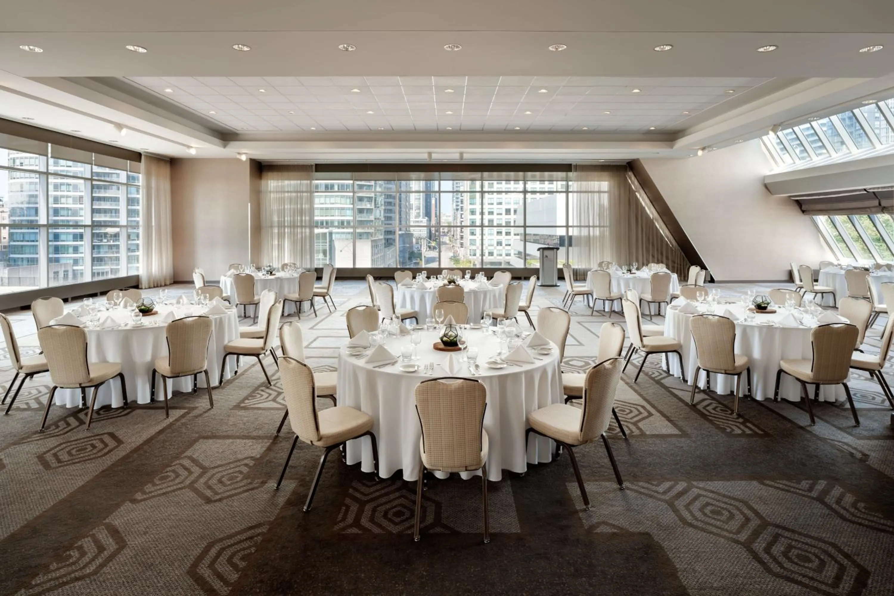 Meeting/conference room in Toronto Marriott City Centre Hotel