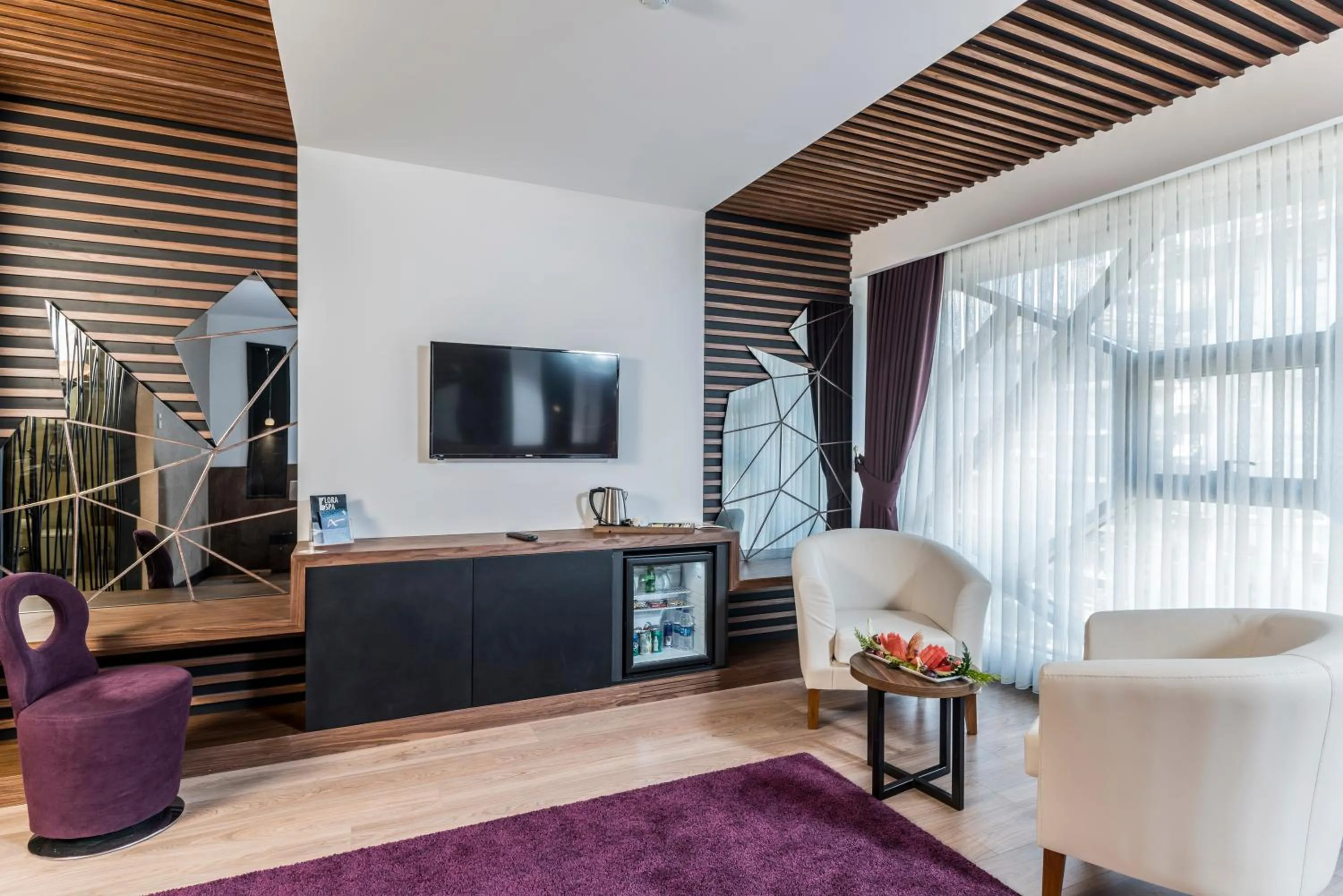 TV and multimedia in Aydinoglu Hotel