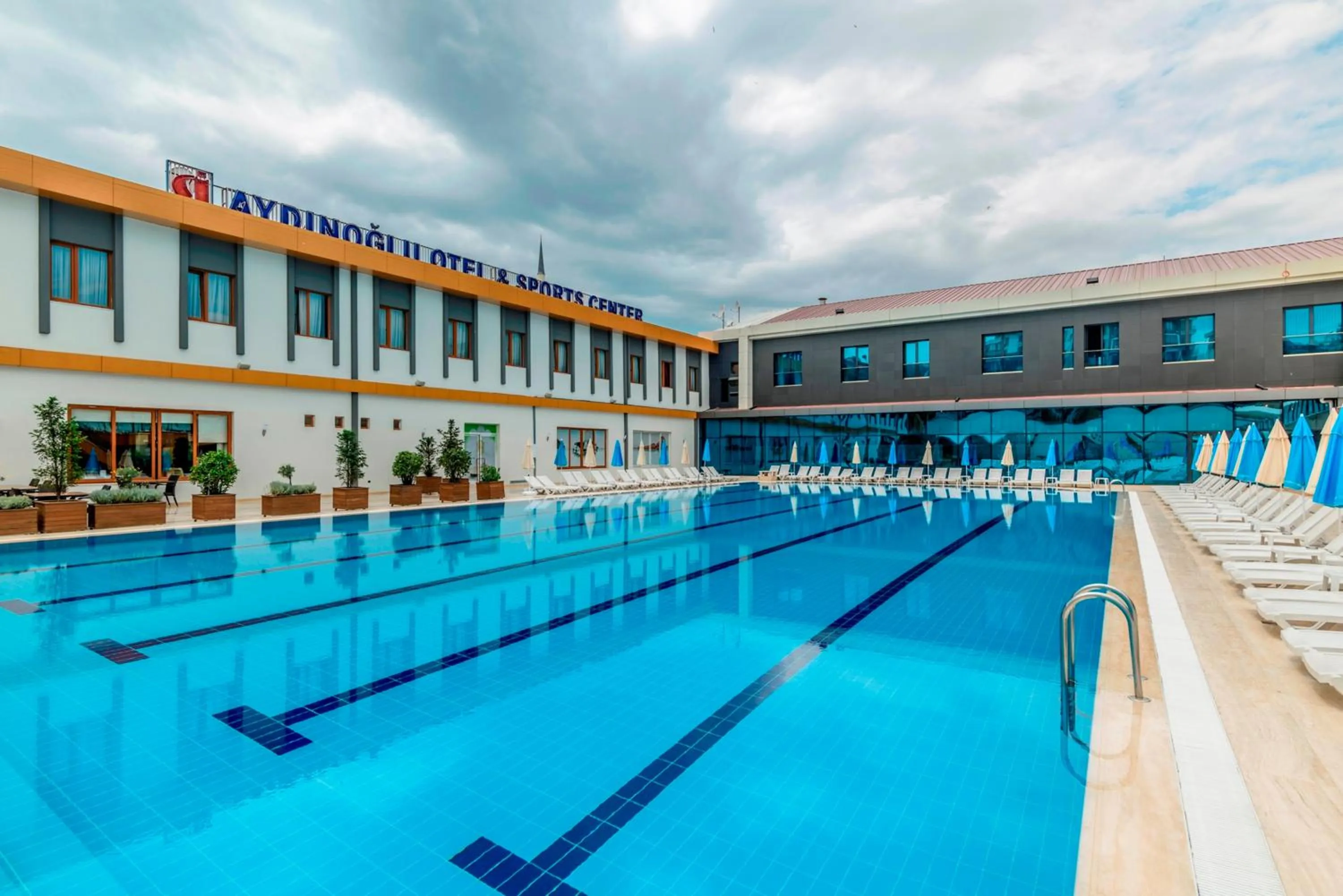 Swimming pool in Aydinoglu Hotel
