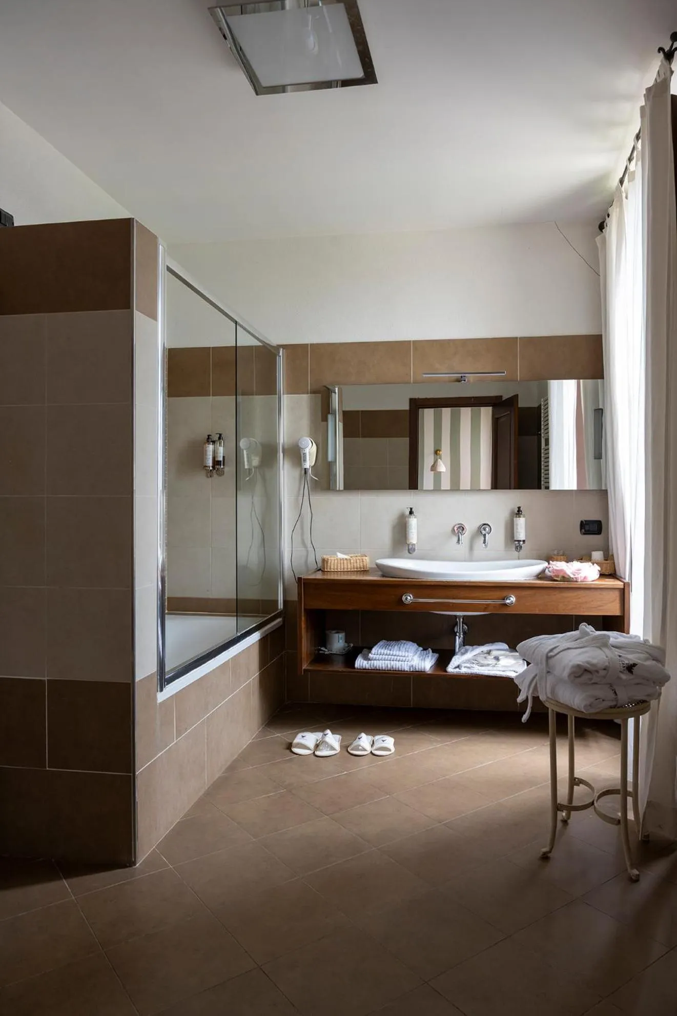 Bed in Al Castello Resort