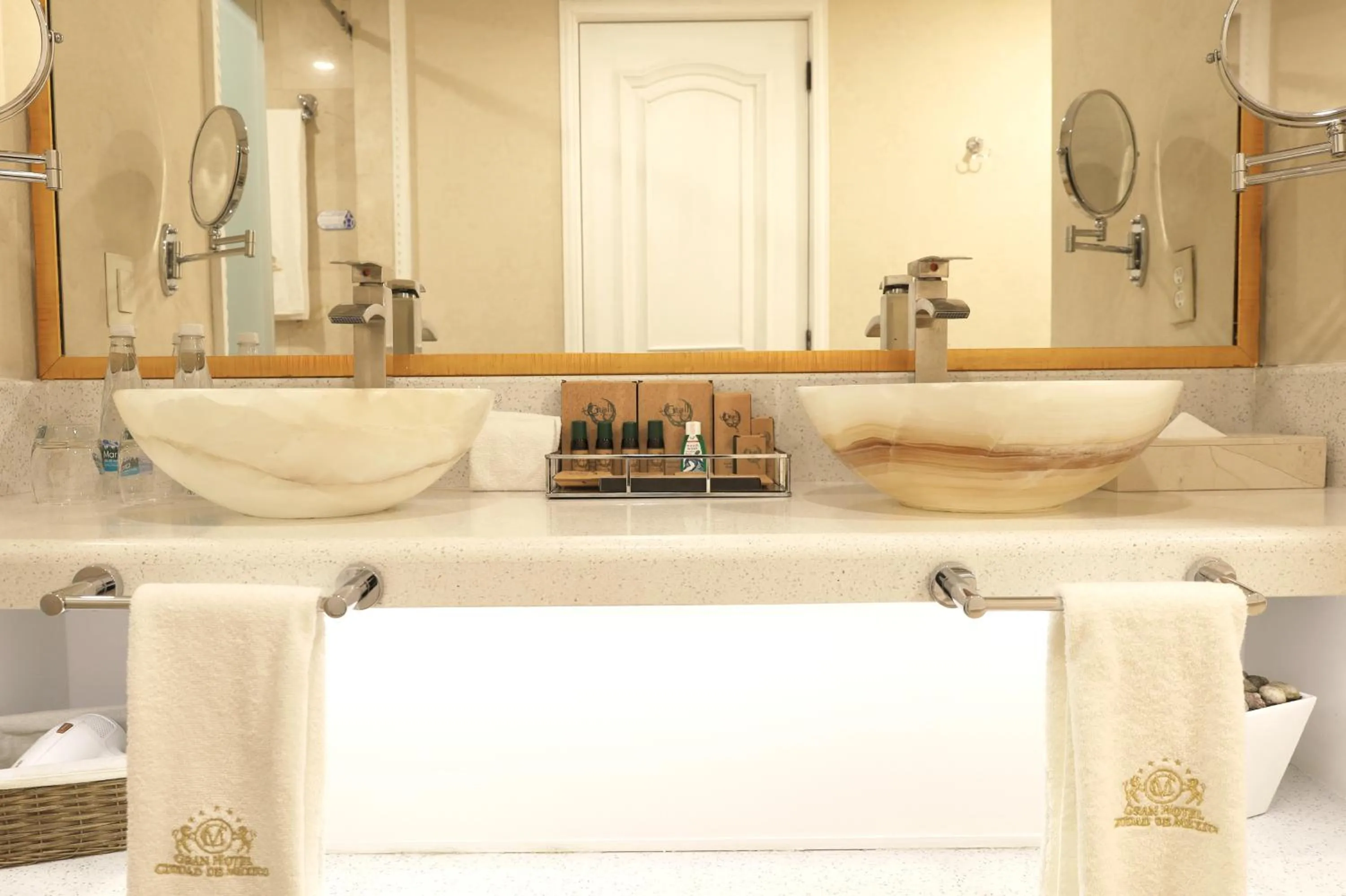 Bathroom in Gran Hotel Ciudad de México Zócalo View