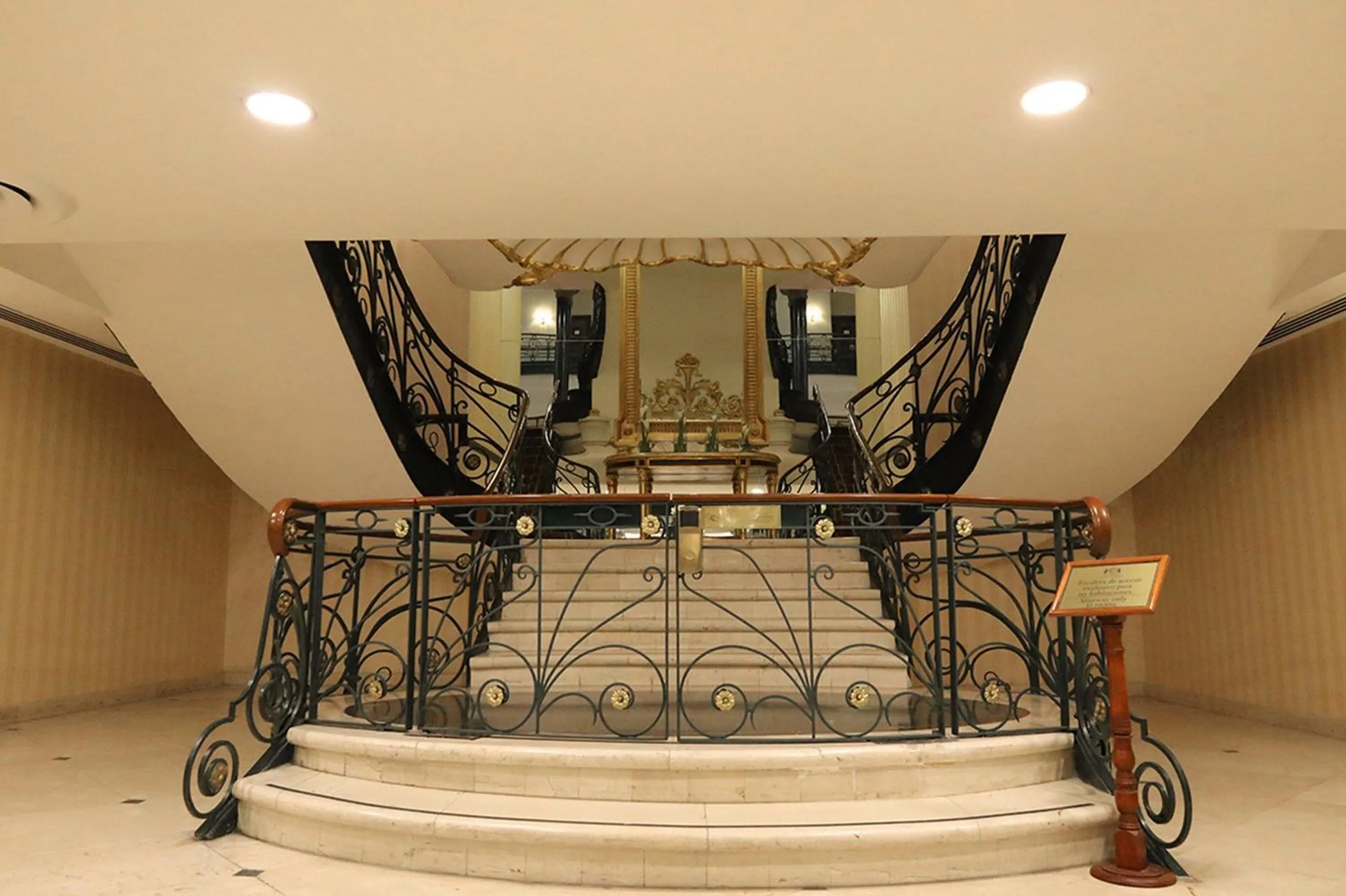 Property building in Gran Hotel Ciudad de México Zócalo View