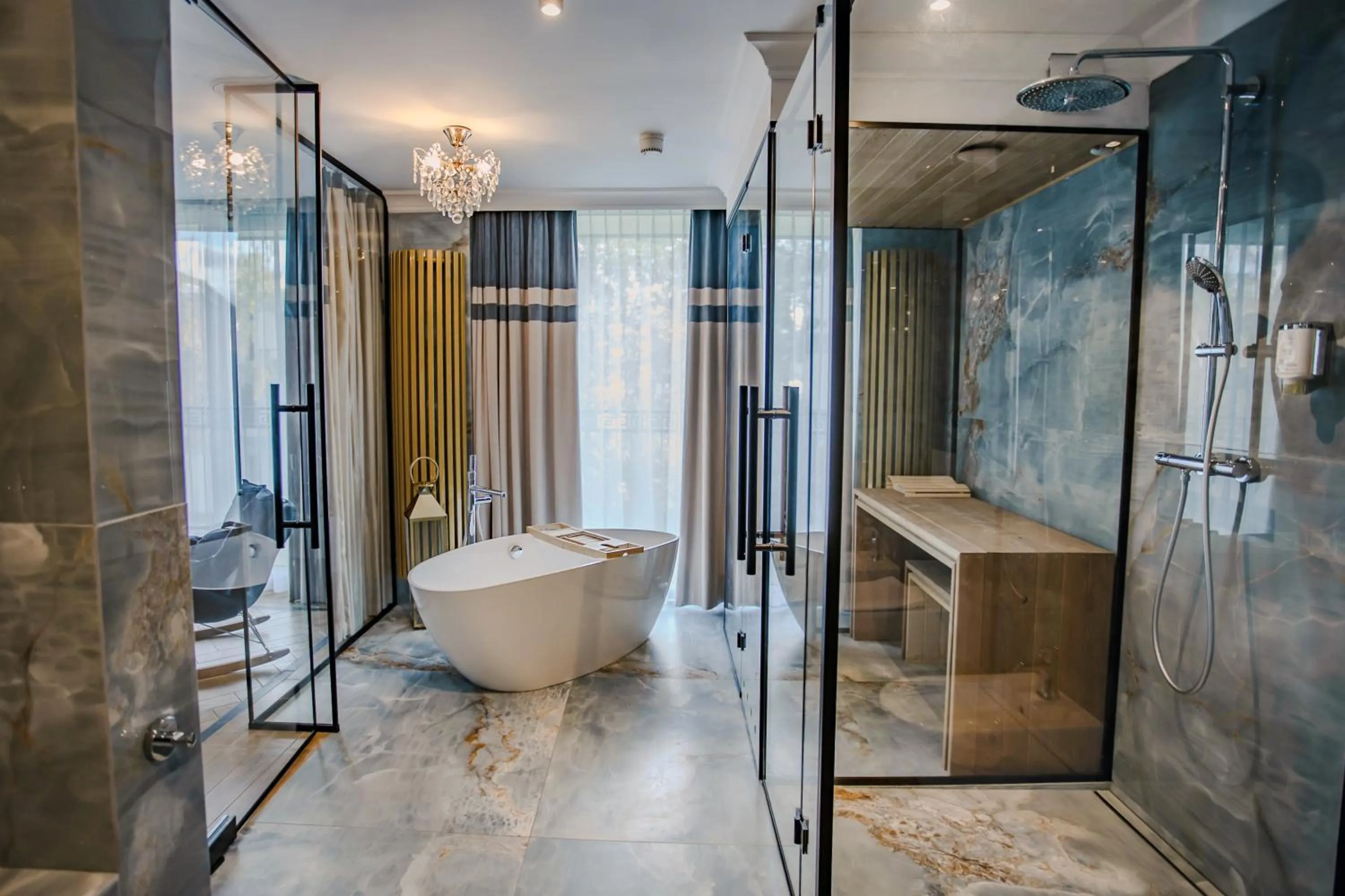 Shower in Prawdzic Family Resort & Wellness