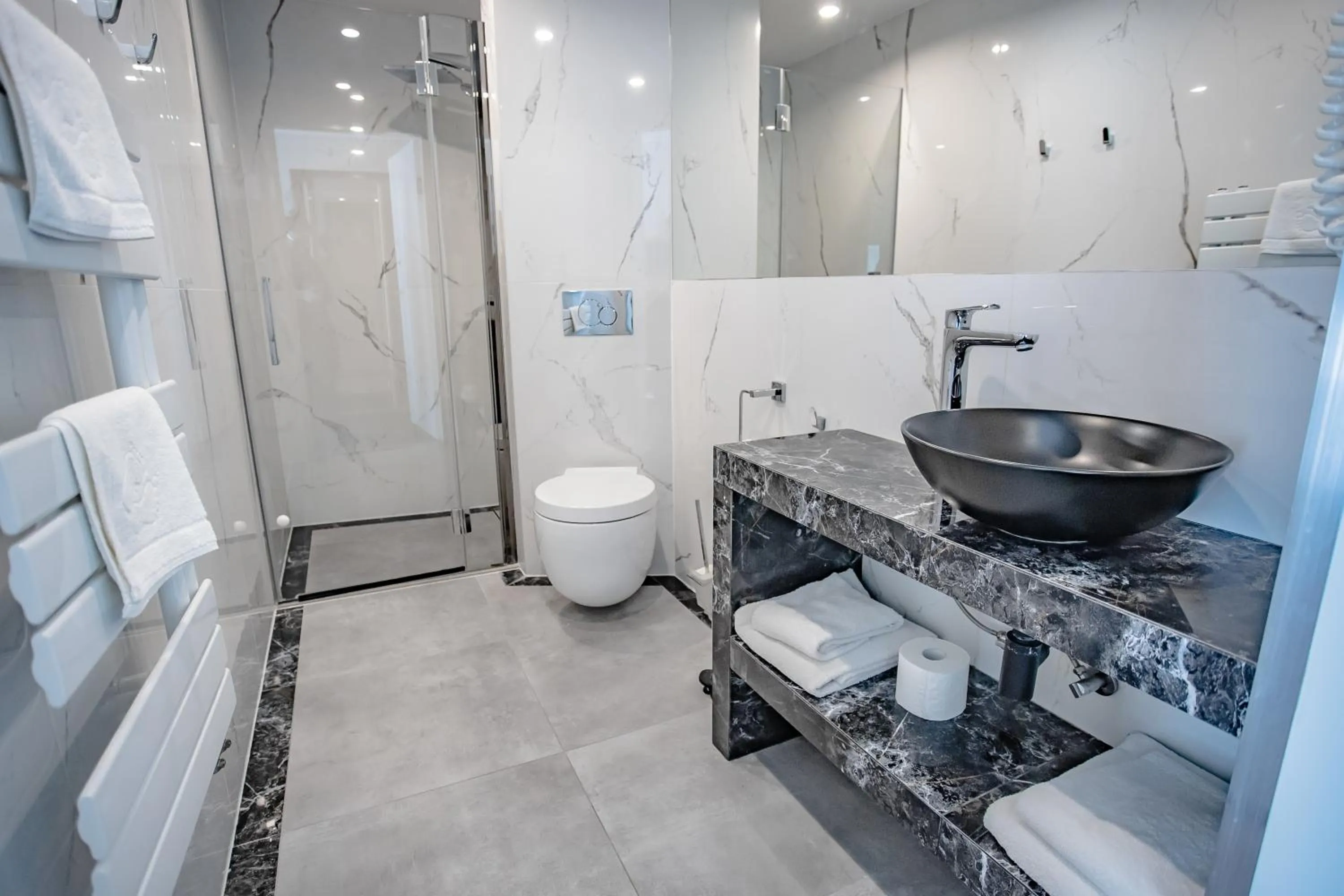 Shower in Prawdzic Family Resort & Wellness