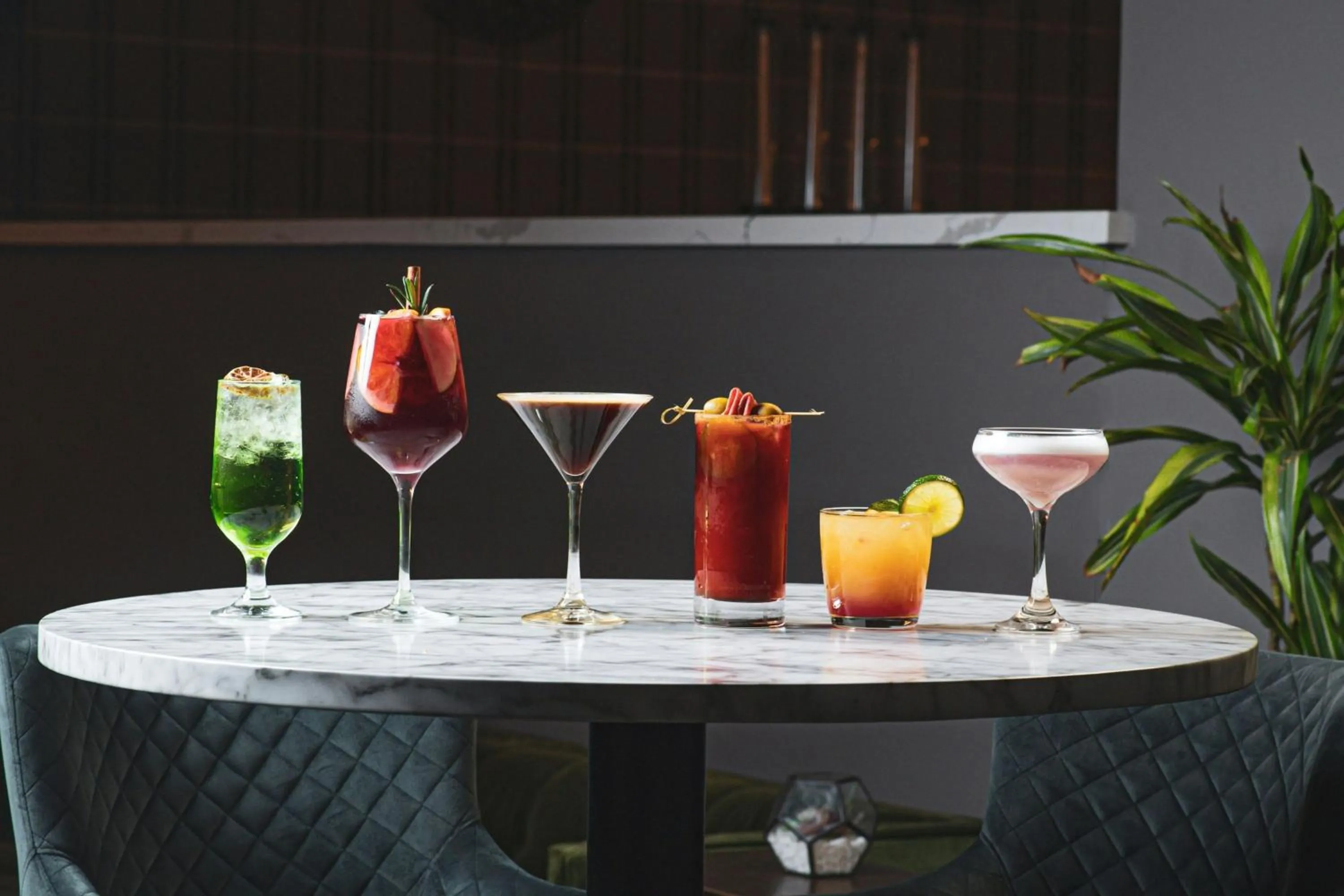 Restaurant/places to eat in Marriott Downtown at CF Toronto Eaton Centre