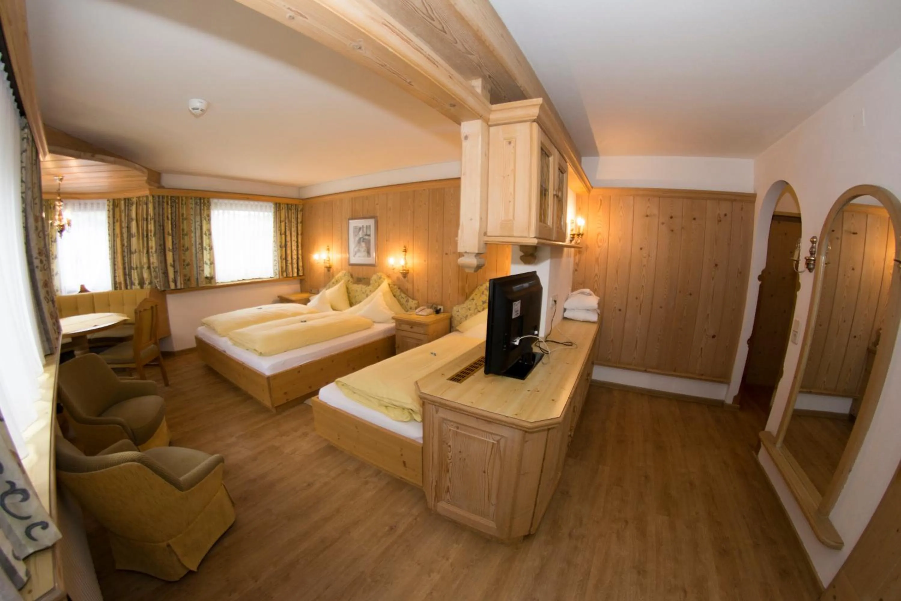 Photo of the whole room, Bed in Alpenhotel Fernau