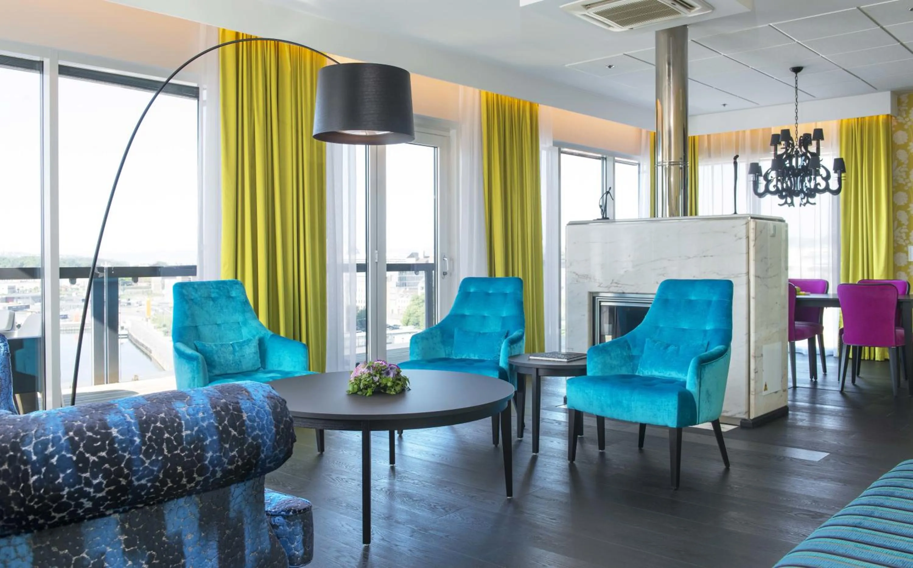 Seating area in Thon Hotel Opera