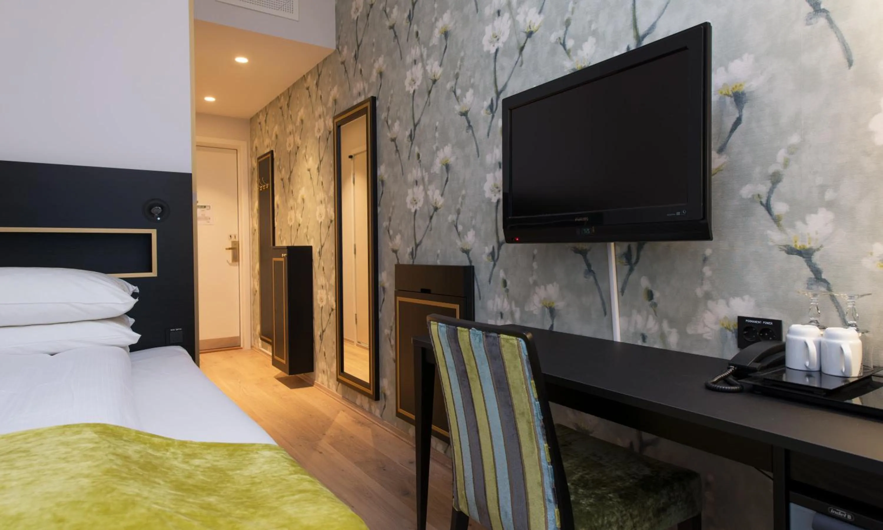 TV and multimedia, Bed in Thon Hotel Opera