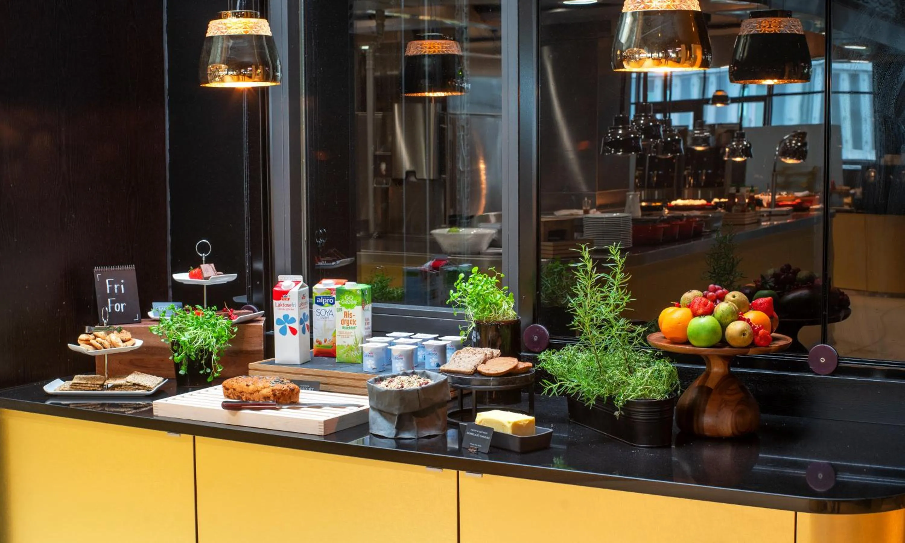 Buffet breakfast in Thon Hotel Opera