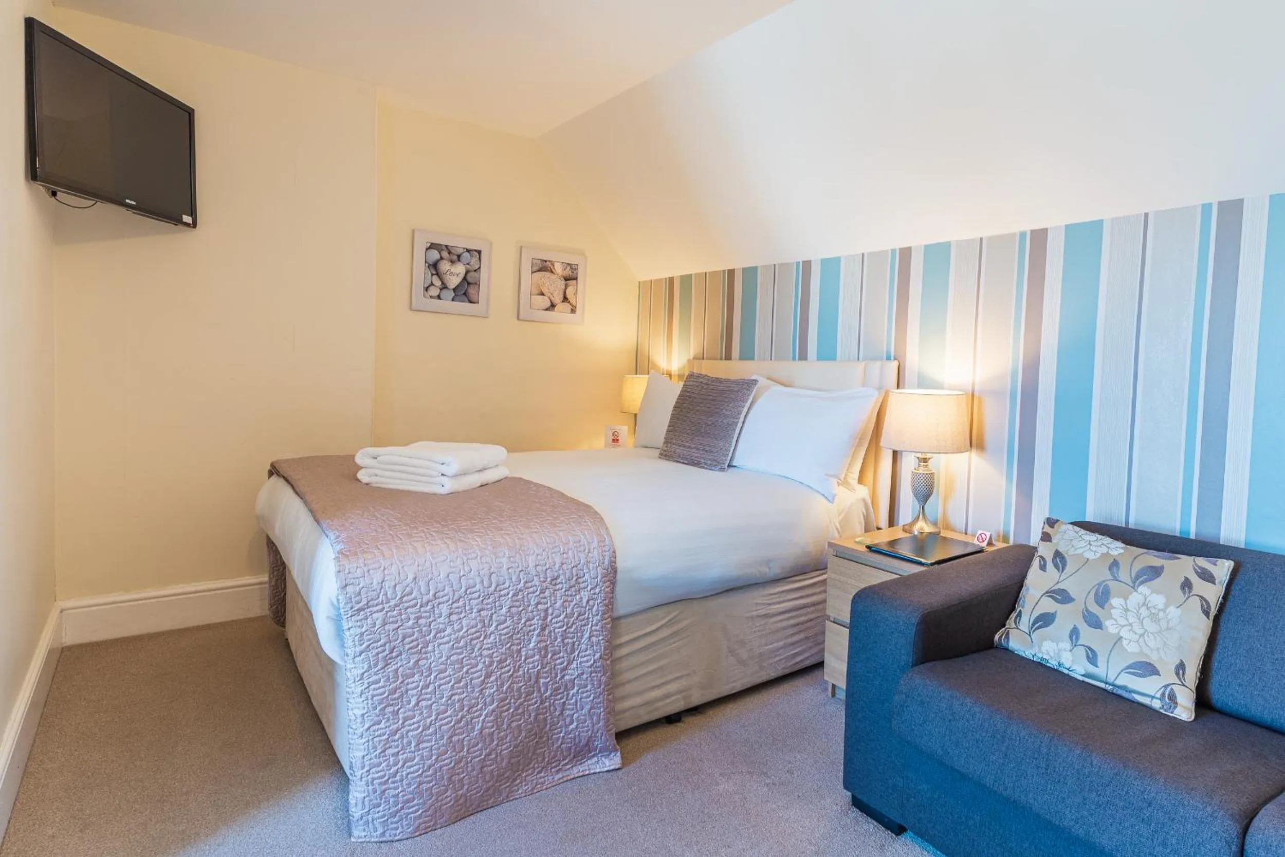 Bed in Rooms at The Highcliffe