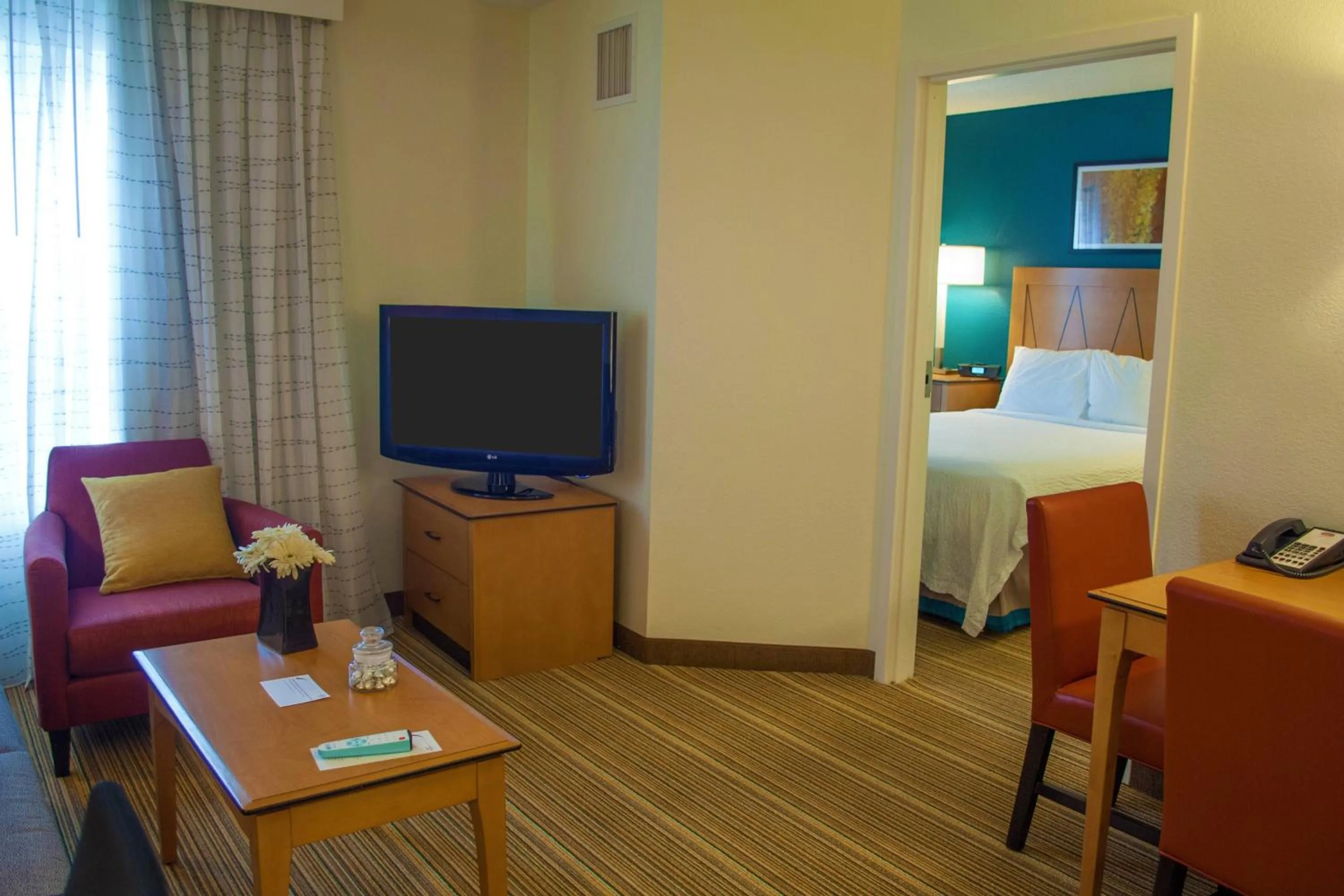 Bedroom, Bed in Residence Inn by Marriott Harrisburg Carlisle