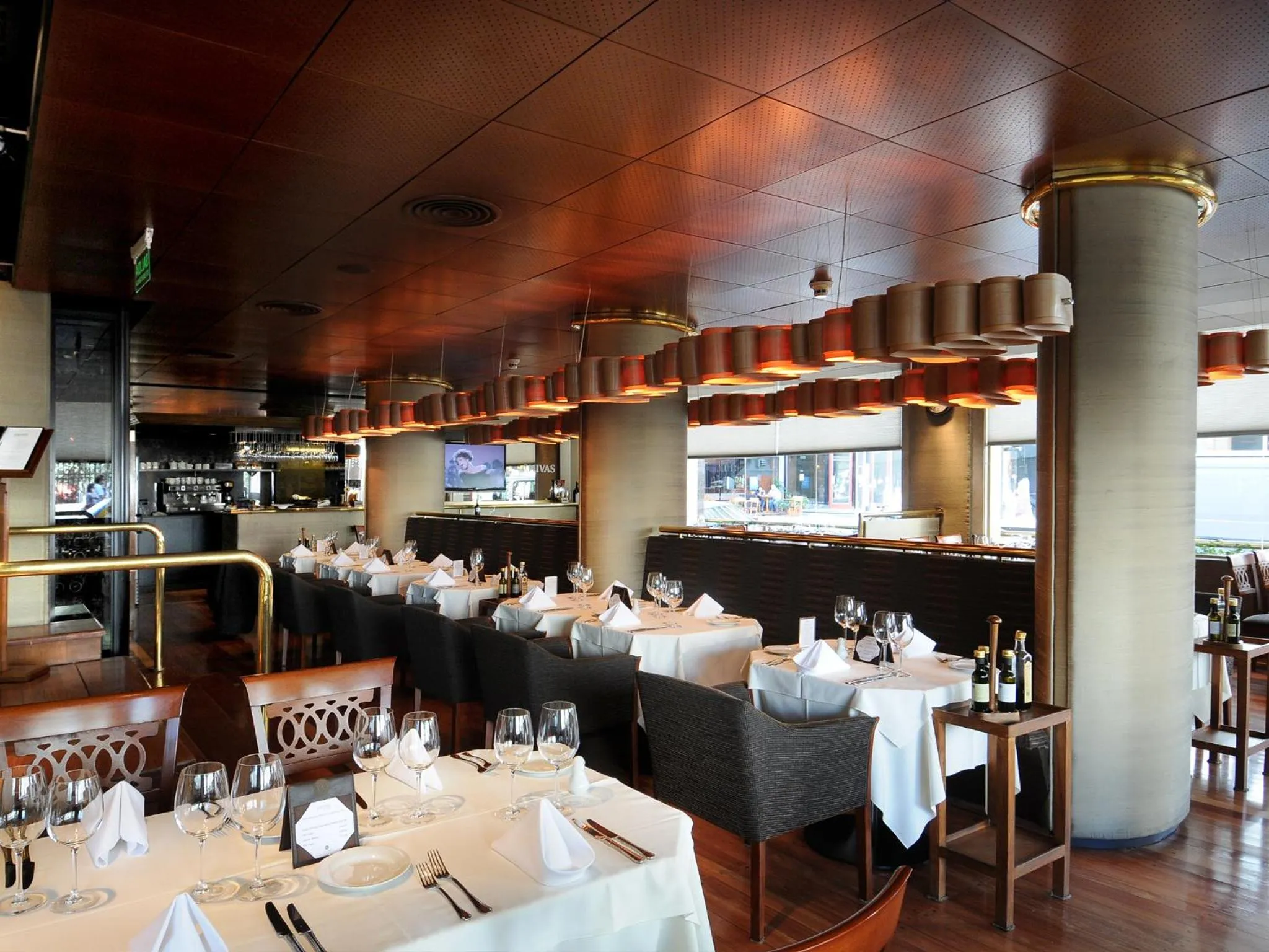 Restaurant/places to eat in Windsor Hotel