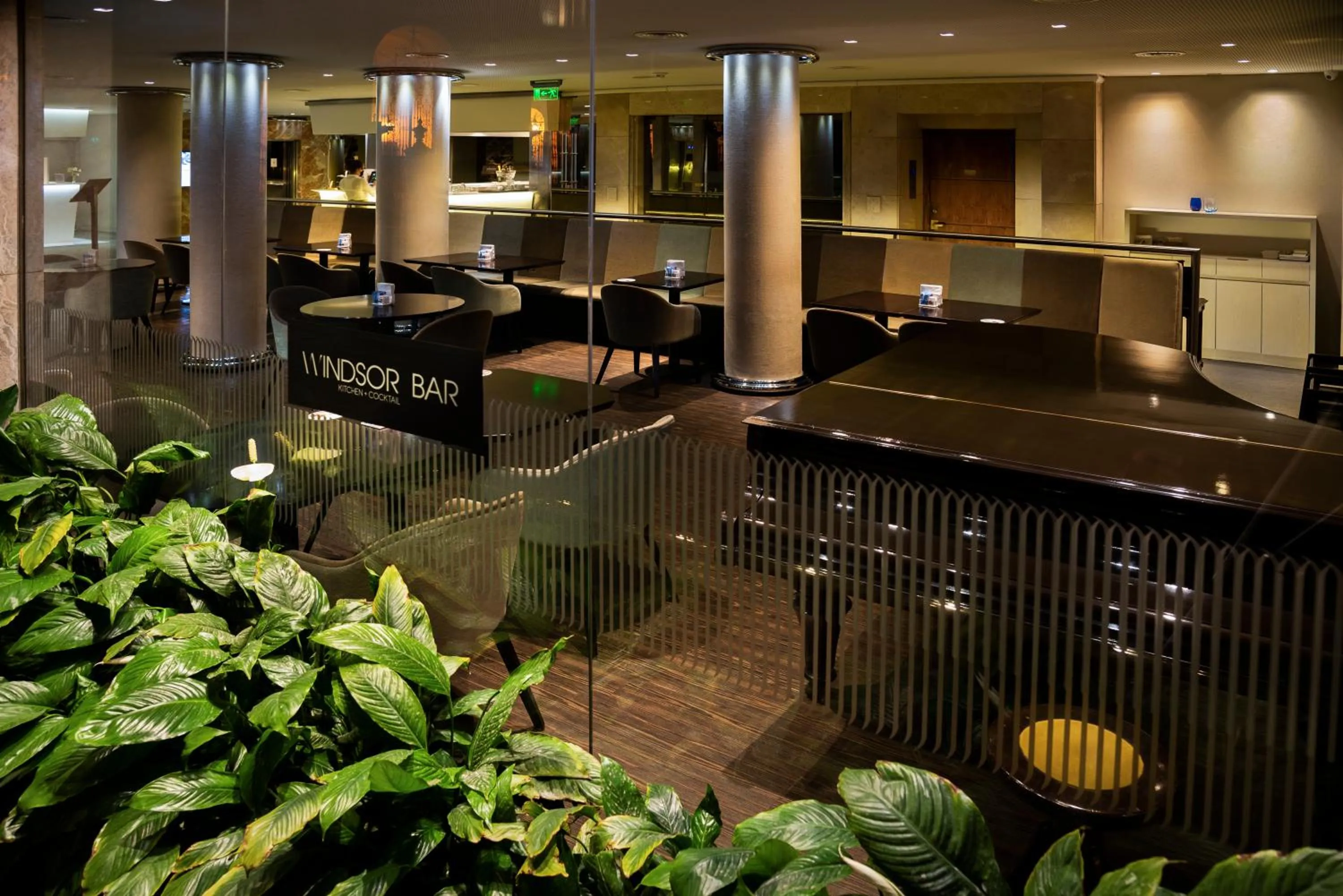 Lounge or bar in Windsor Hotel