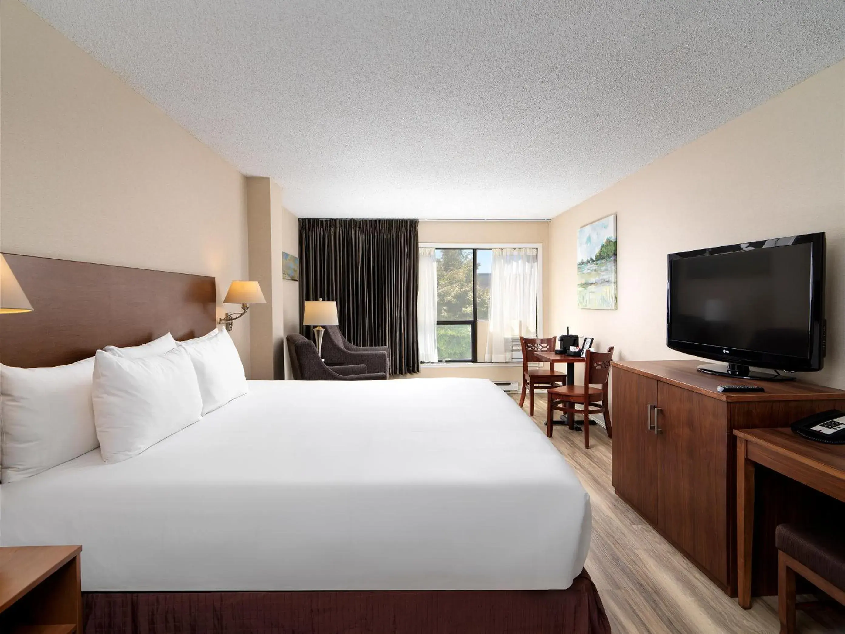 Standard Room (Buckingham) in Huntingdon Hotel and Suites Standard Room (Buckingham) in Huntingdon Hotel and Suites