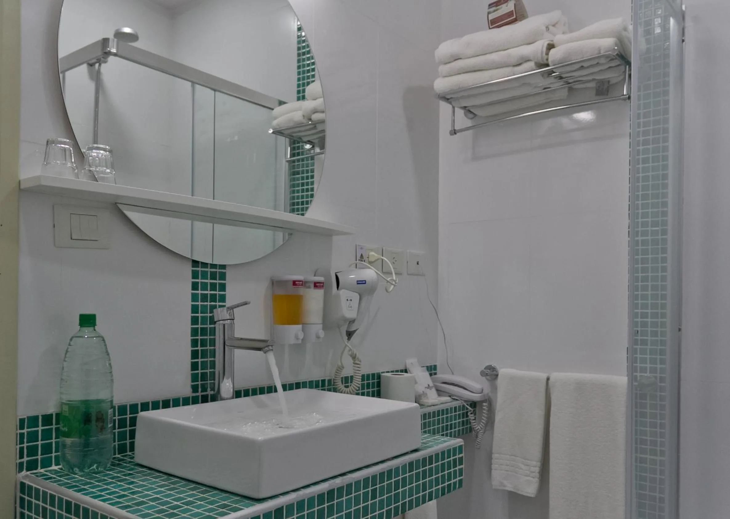 Shower in Amérian Portal Del Iguazú Hotel