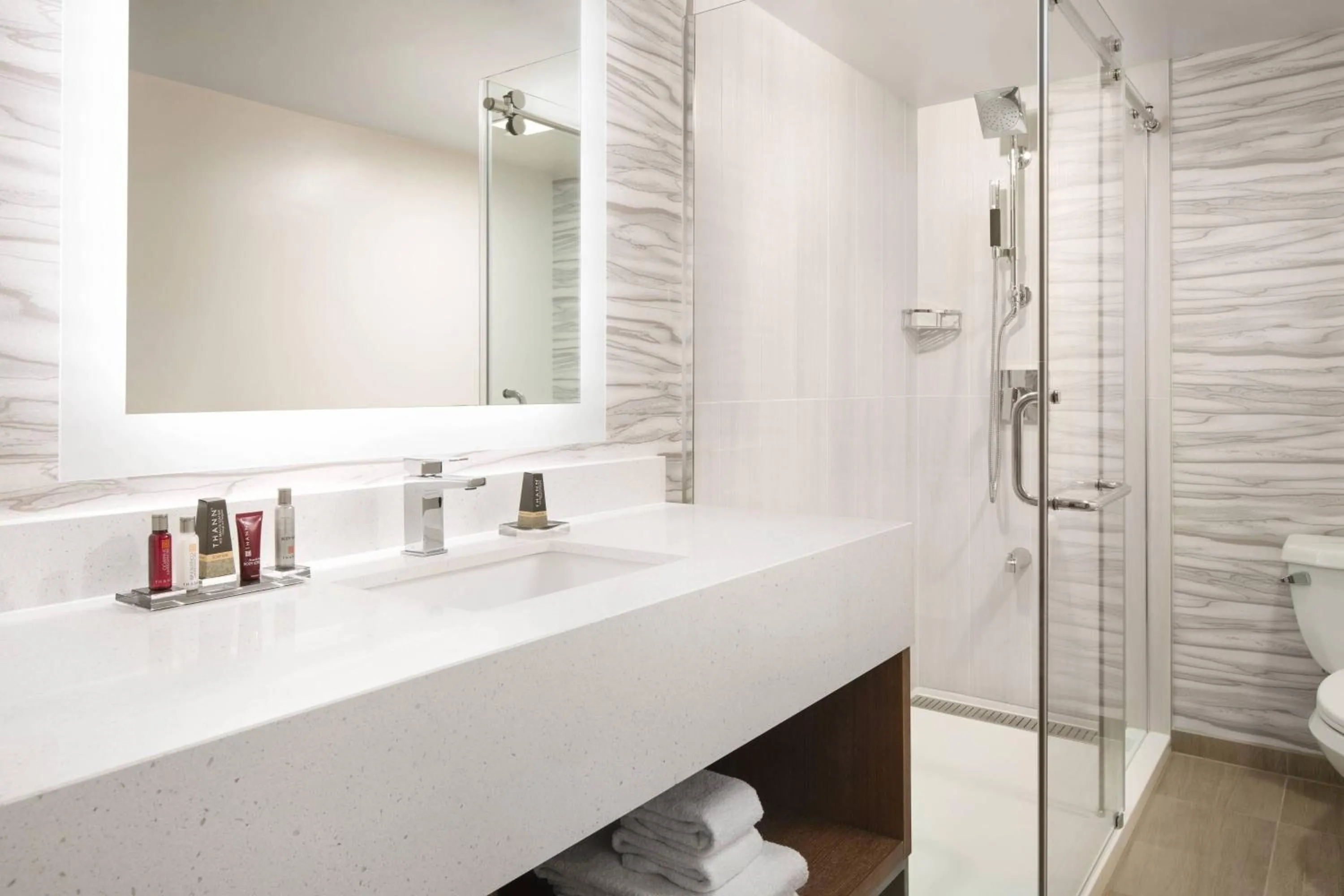 Bathroom in Waikiki Beach Marriott Resort & Spa